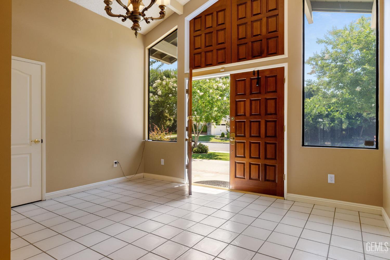 Bakersfield, California, 93309, United States, 4 Bedrooms Bedrooms, ,4 BathroomsBathrooms,Residential,For Sale,1859611
