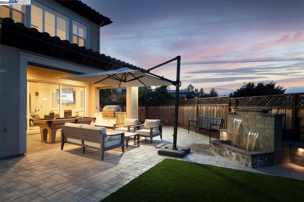 San Ramon, California, 94582, United States, 4 Bedrooms Bedrooms, ,4 BathroomsBathrooms,Residential,For Sale,1905667