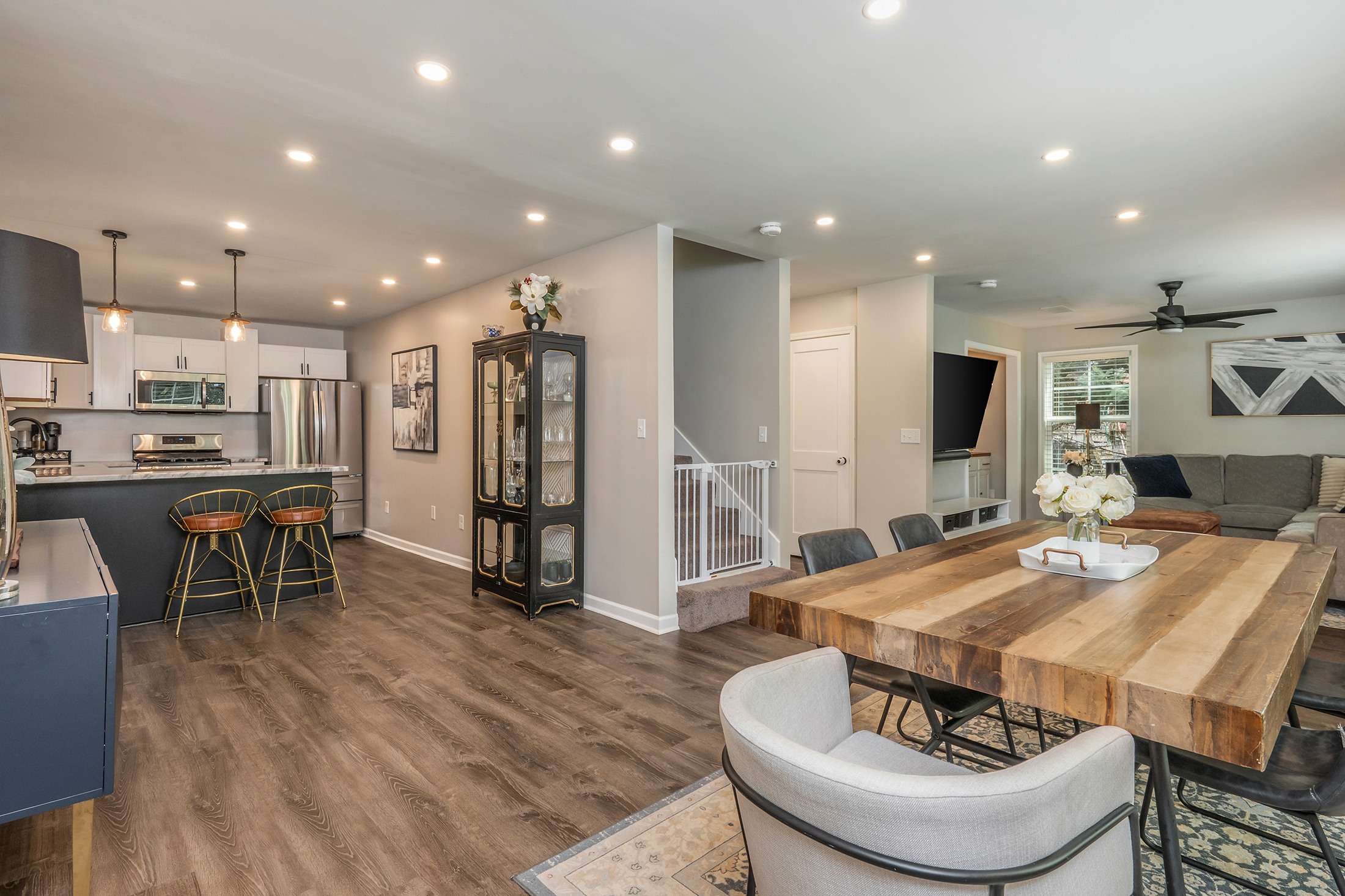  Beautifully Designed Cape Cod-Inspired Home - 物件實景