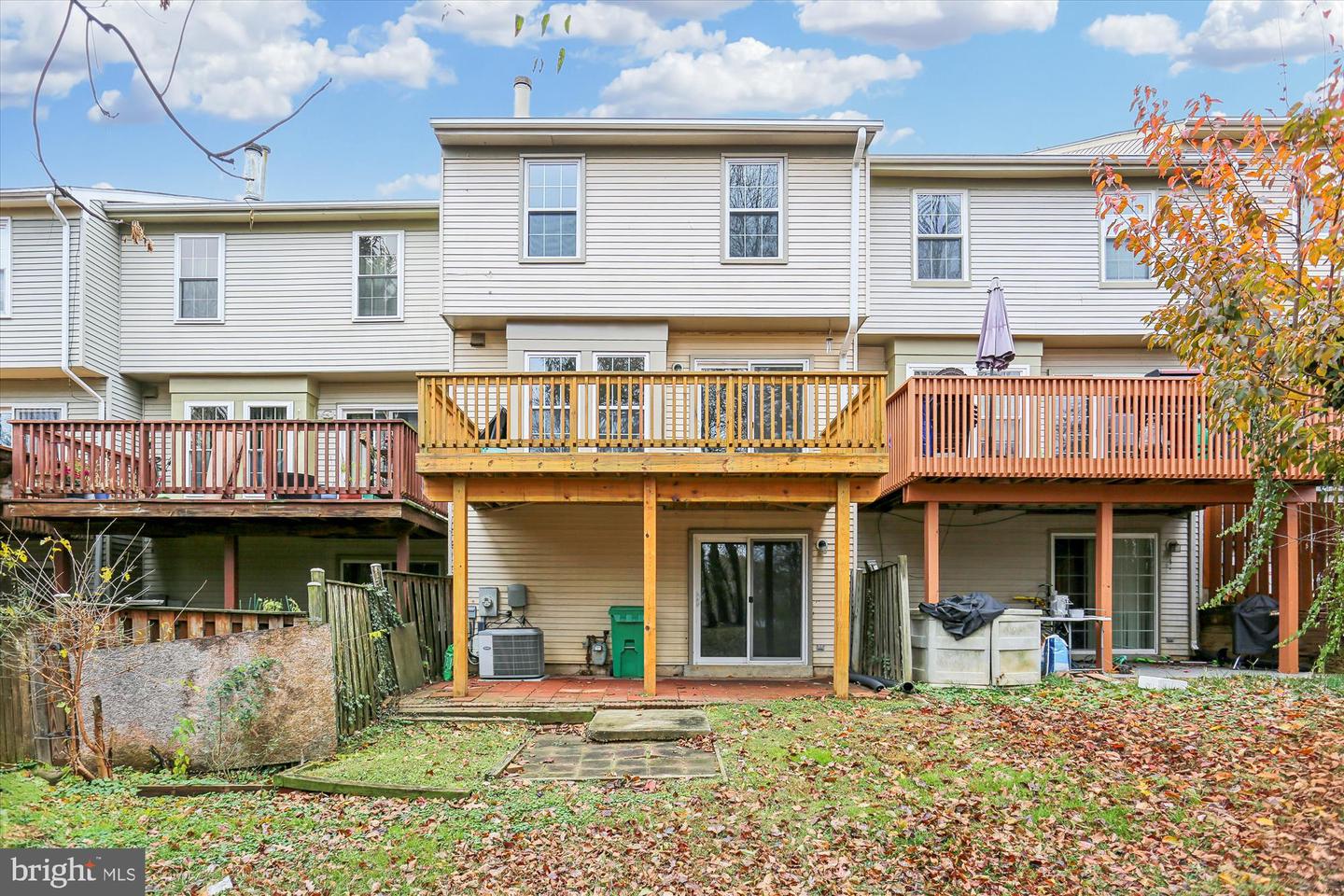 Gaithersburg, Maryland, 20878, United States, 3 Bedrooms Bedrooms, ,4 BathroomsBathrooms,Residential,For Sale,1995929