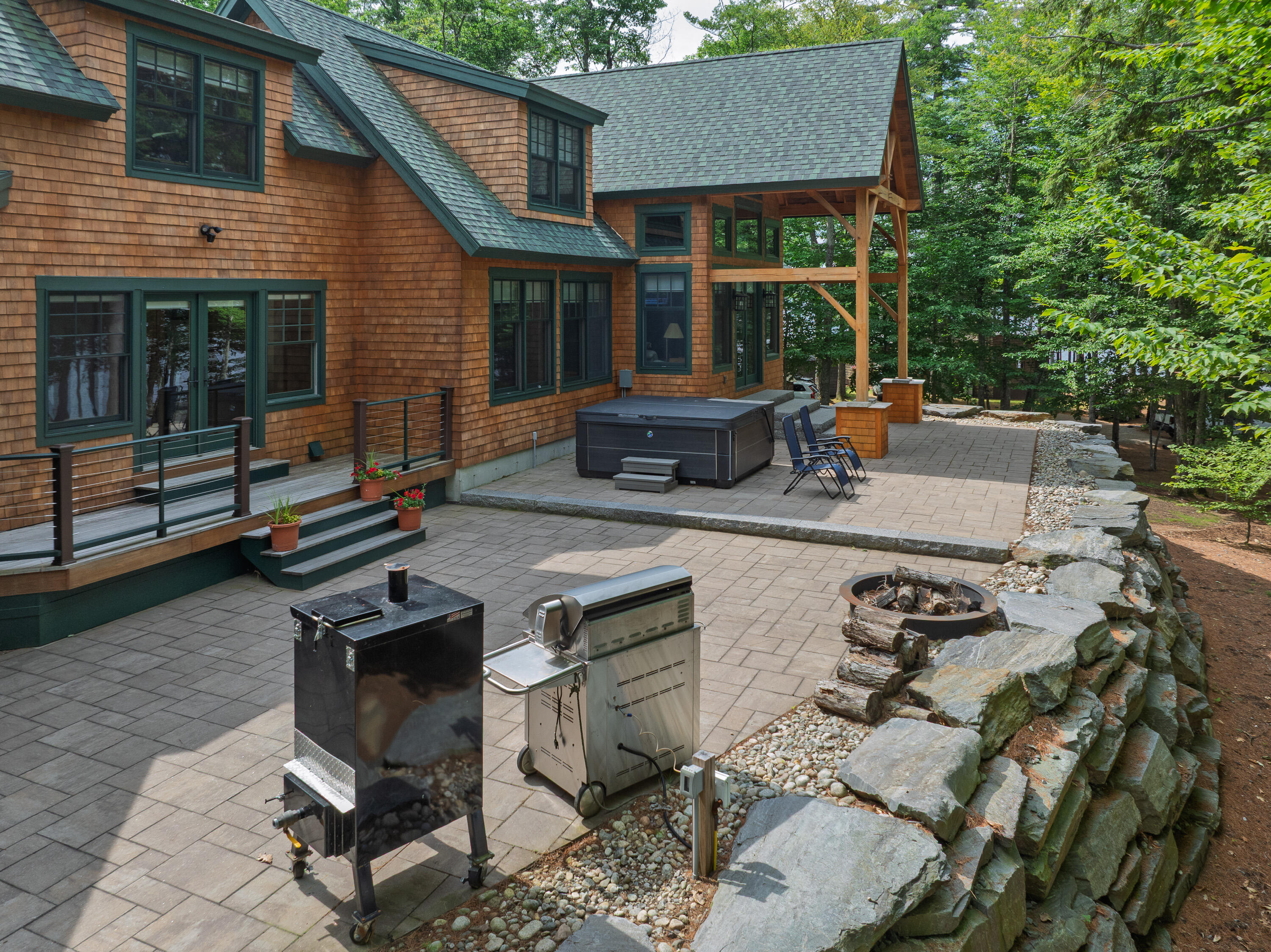 Harrison, Maine, 04040, United States, 5 Bedrooms Bedrooms, ,4 BathroomsBathrooms,Residential,For Sale,1885742