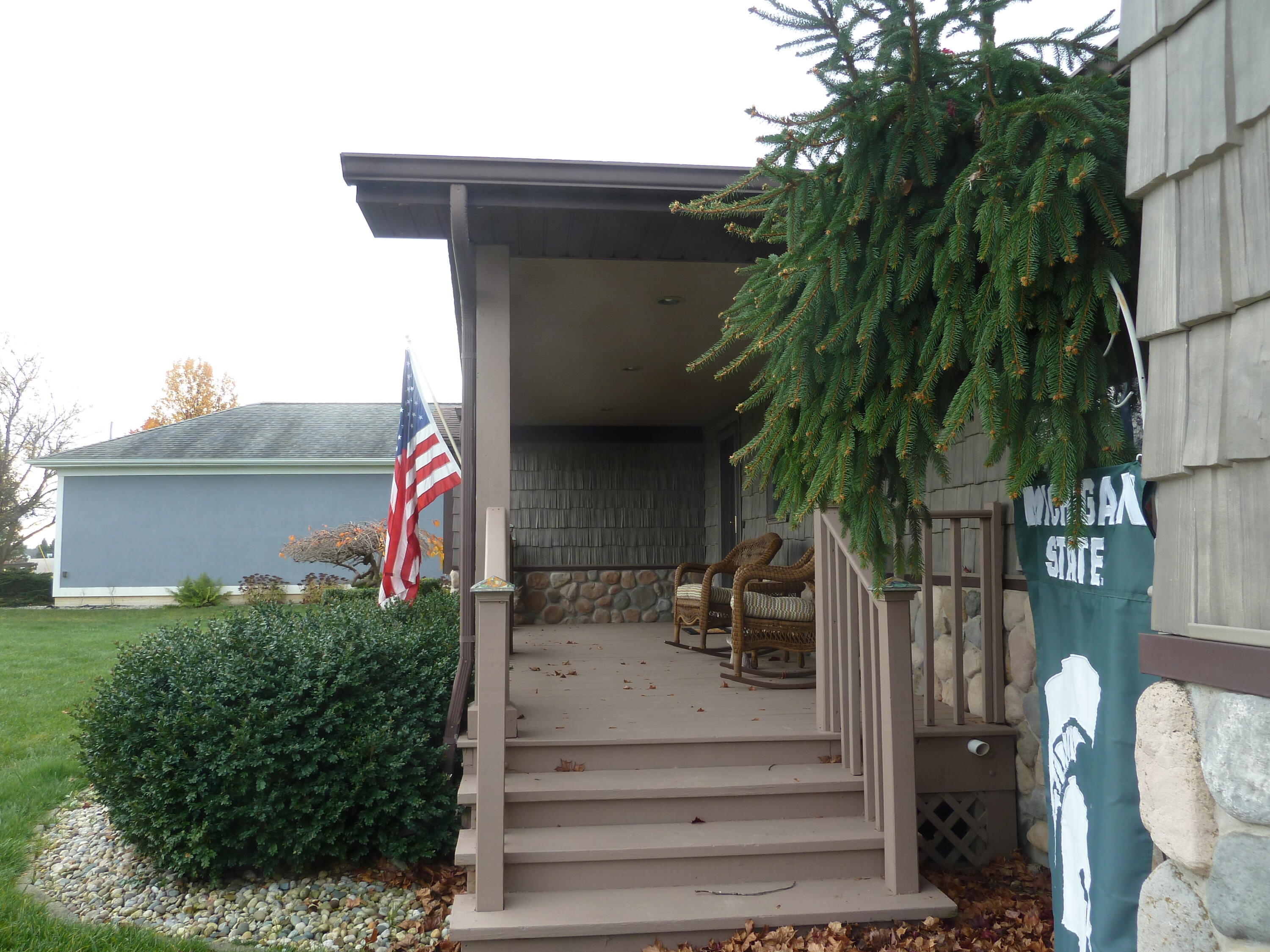 Camden, Michigan, 49232, United States, 5 Bedrooms Bedrooms, ,3 BathroomsBathrooms,Residential,For Sale,1887942