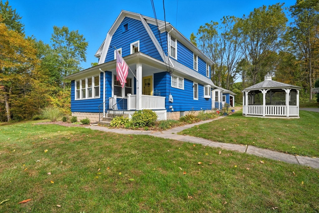 South Hadley, Massachusetts, 01075, United States, 4 Bedrooms Bedrooms, ,2 BathroomsBathrooms,Residential,For Sale,1970886