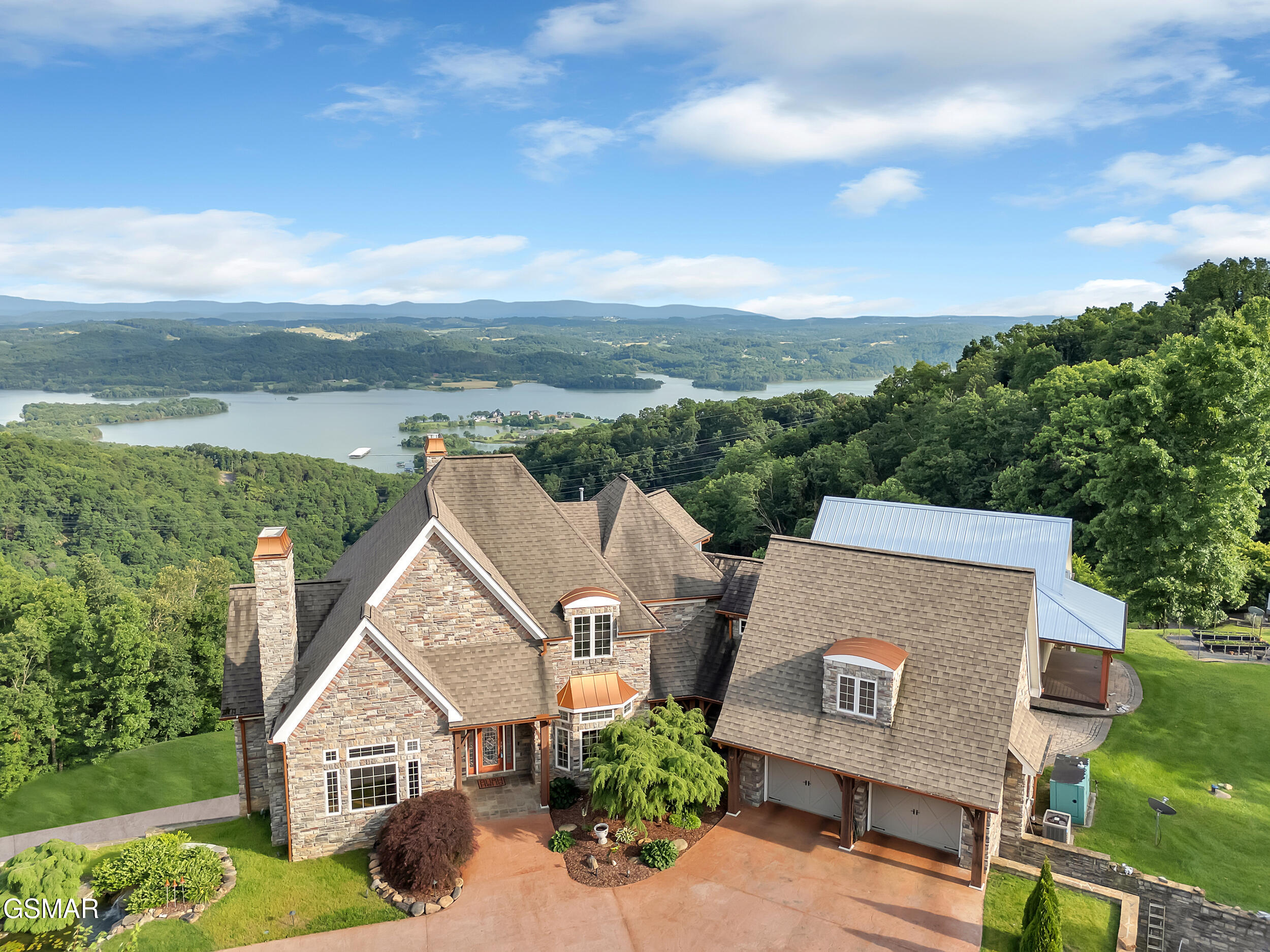 Mooresburg, Tennessee, 37811, United States, 3 Bedrooms Bedrooms, ,5 BathroomsBathrooms,Residential,For Sale,1974875