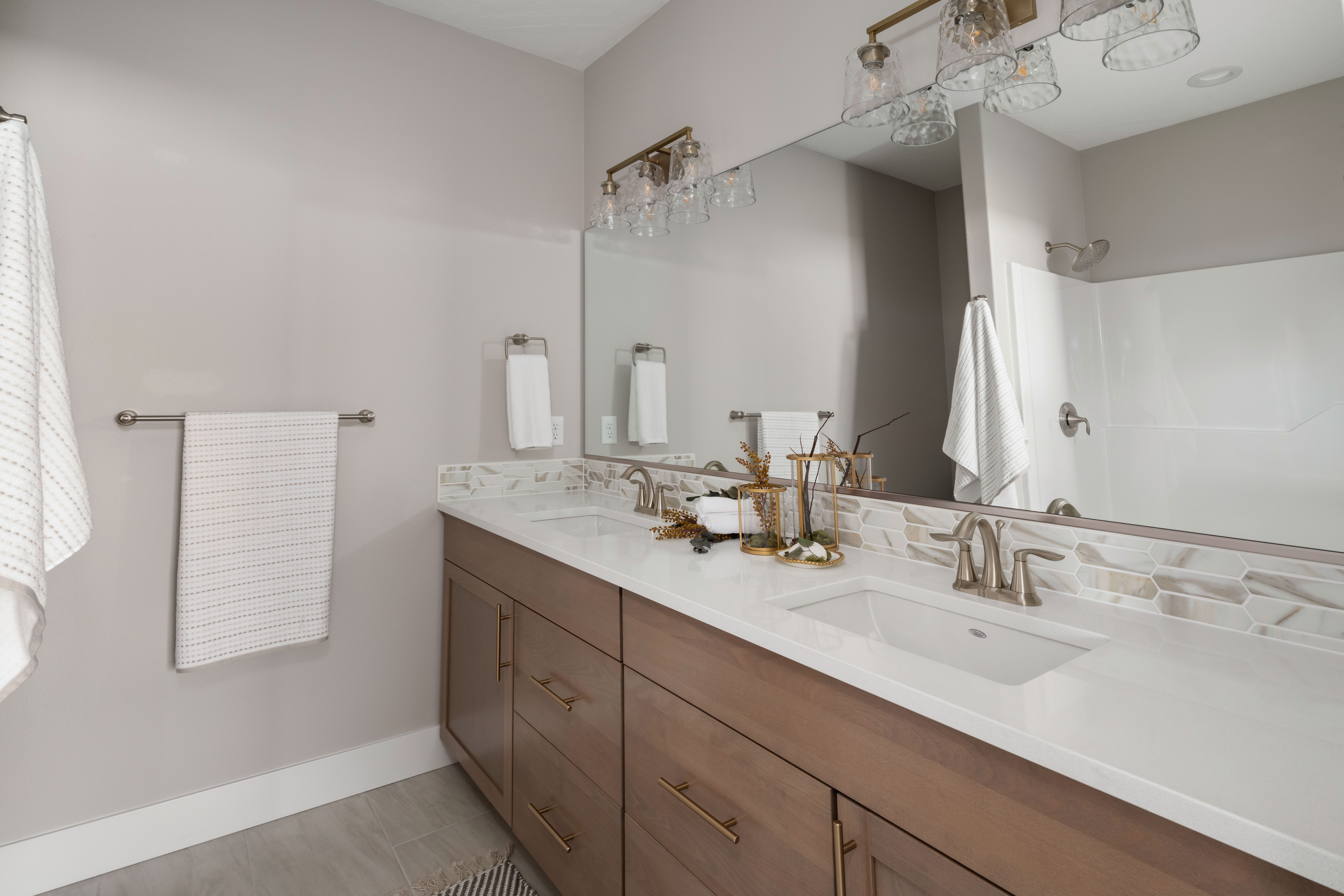  CORNER LOT - 物件實景