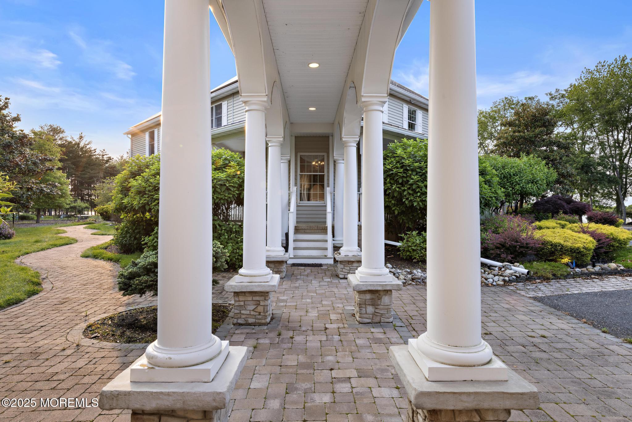 Wall, New Jersey, 07719, United States, 6 Bedrooms Bedrooms, ,4 BathroomsBathrooms,Residential,For Sale,2003107