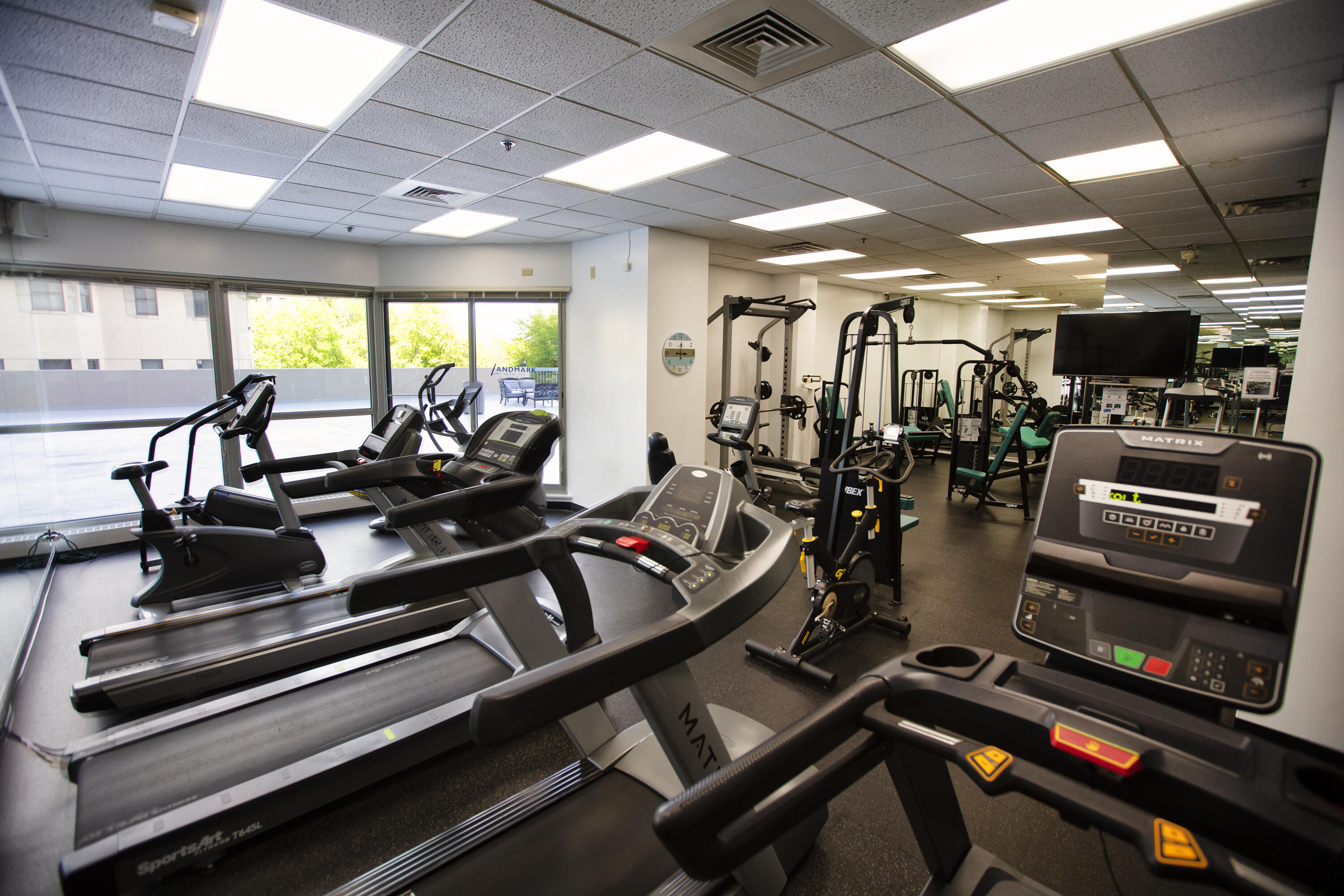 Milwaukee, Wisconsin, 53202, United States, 2 Bedrooms Bedrooms, ,3 BathroomsBathrooms,Residential,For Sale,1992022