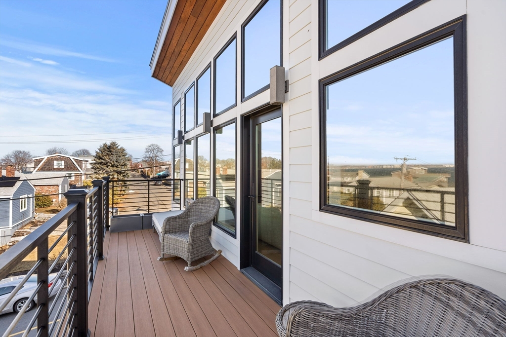 Nahant, Massachusetts, 01908, United States, 2 Bedrooms Bedrooms, ,2 BathroomsBathrooms,Residential,For Sale,1906833