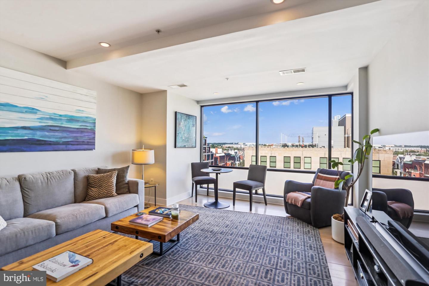 Washington, District of Columbia, 20009, United States, 1 Bedroom Bedrooms, ,1 BathroomBathrooms,Residential,For Sale,1906847