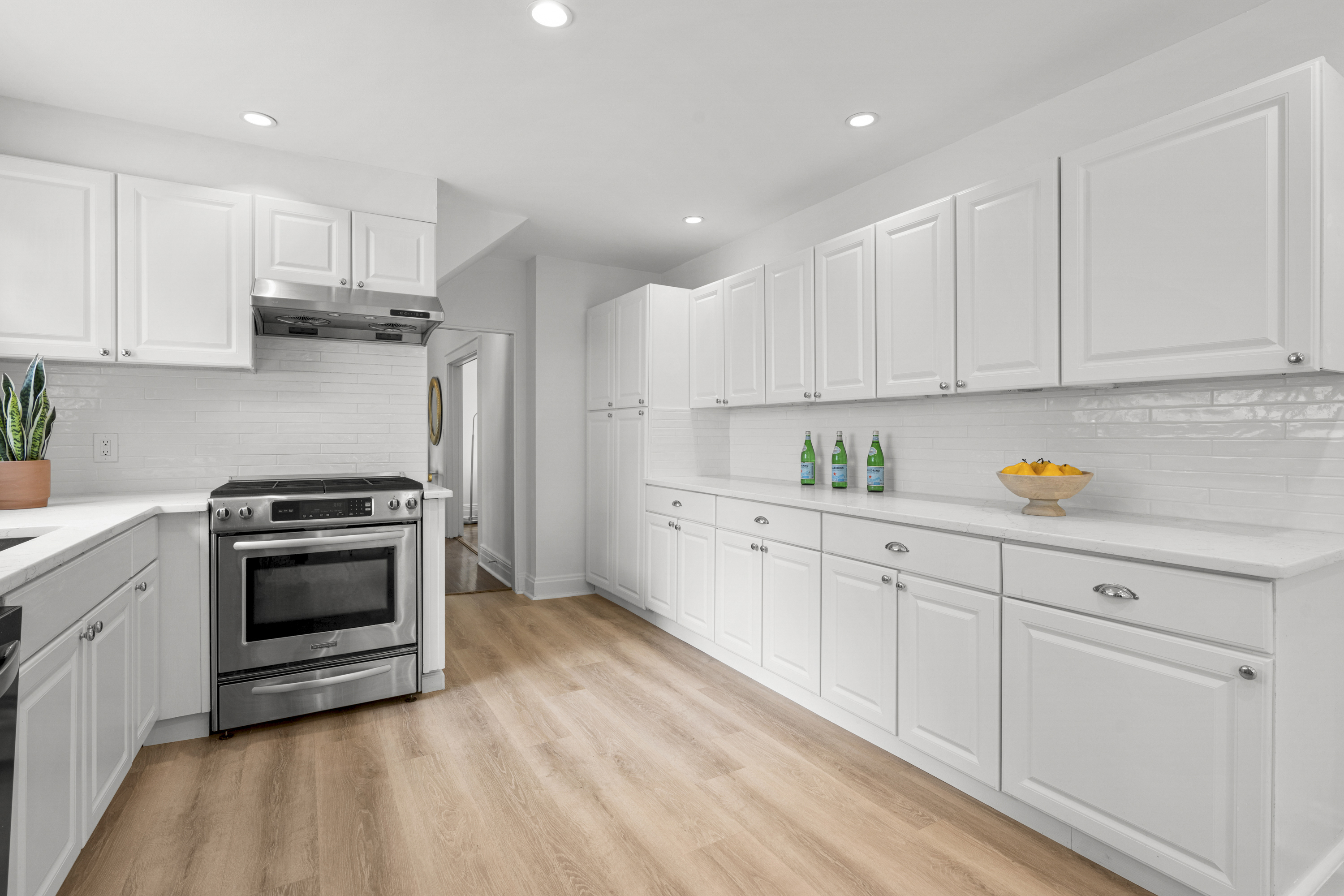  Charming English Cottage Brick Colonial in Scarsdale - 物件實景