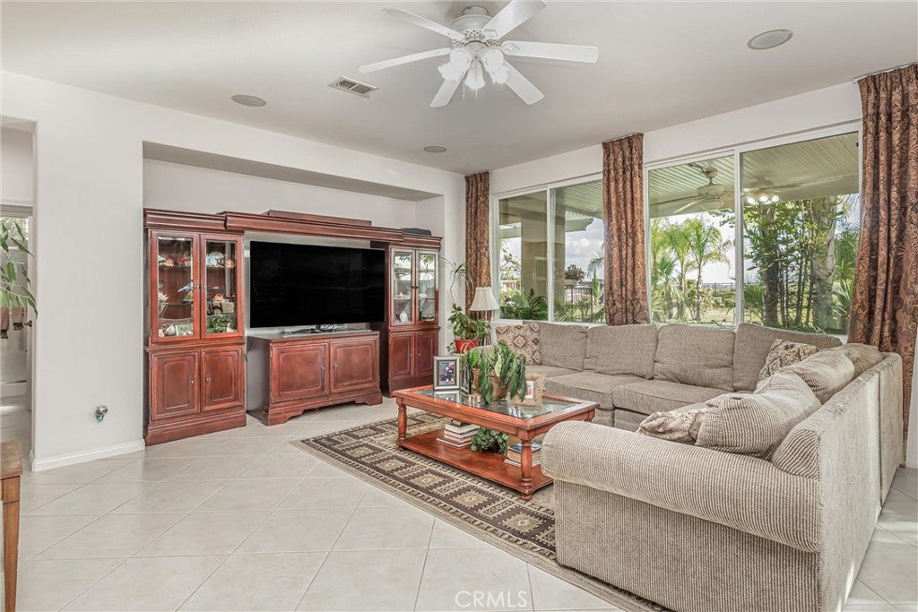 Beaumont, California, 92223, United States, 4 Bedrooms Bedrooms, ,2 BathroomsBathrooms,Residential,For Sale,1978744