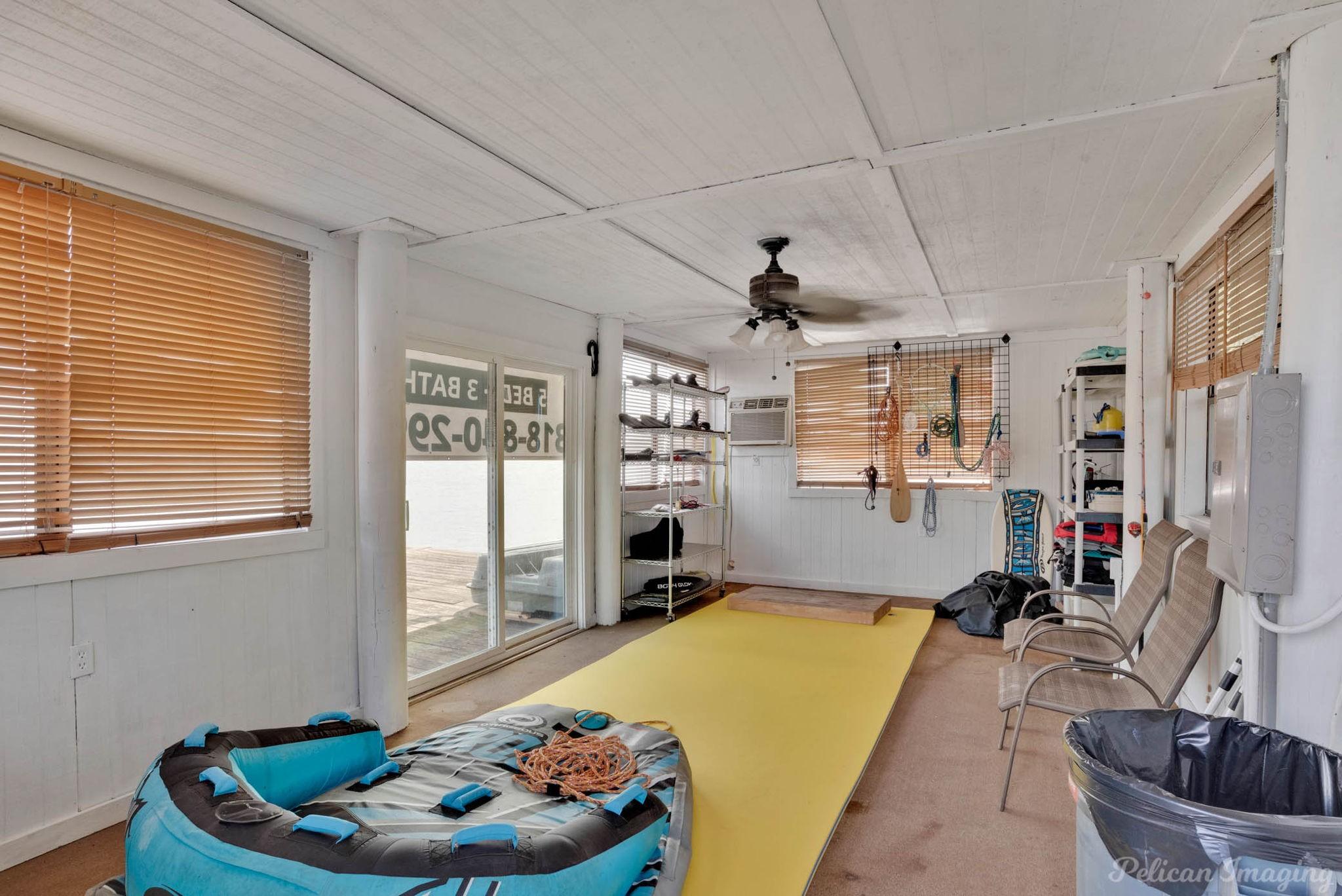 Shreveport, Louisiana, 71109, United States, 4 Bedrooms Bedrooms, ,3 BathroomsBathrooms,Residential,For Sale,1983841