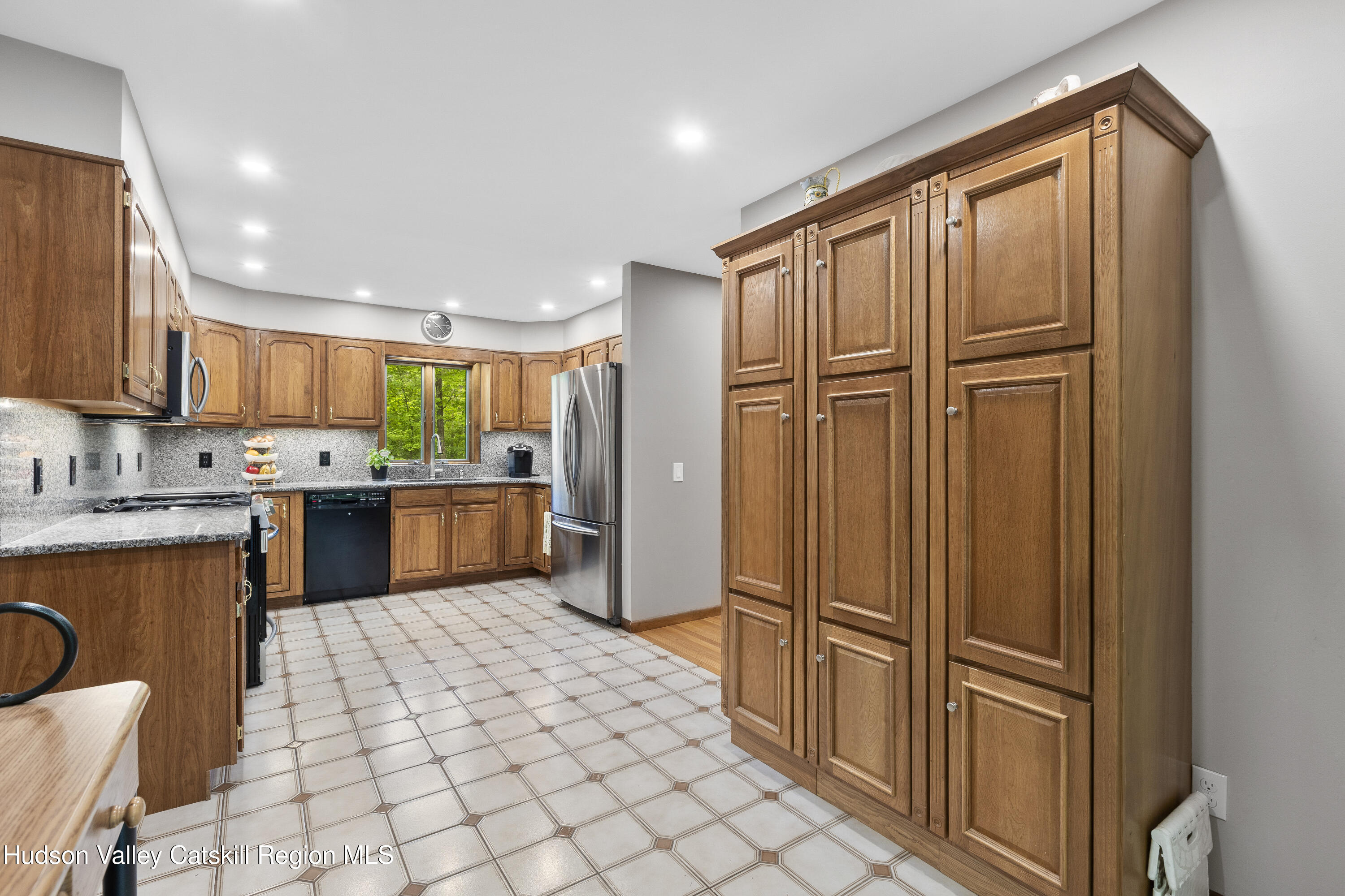 Round Top, New York, 12473, United States, 3 Bedrooms Bedrooms, ,3 BathroomsBathrooms,Residential,For Sale,1828161