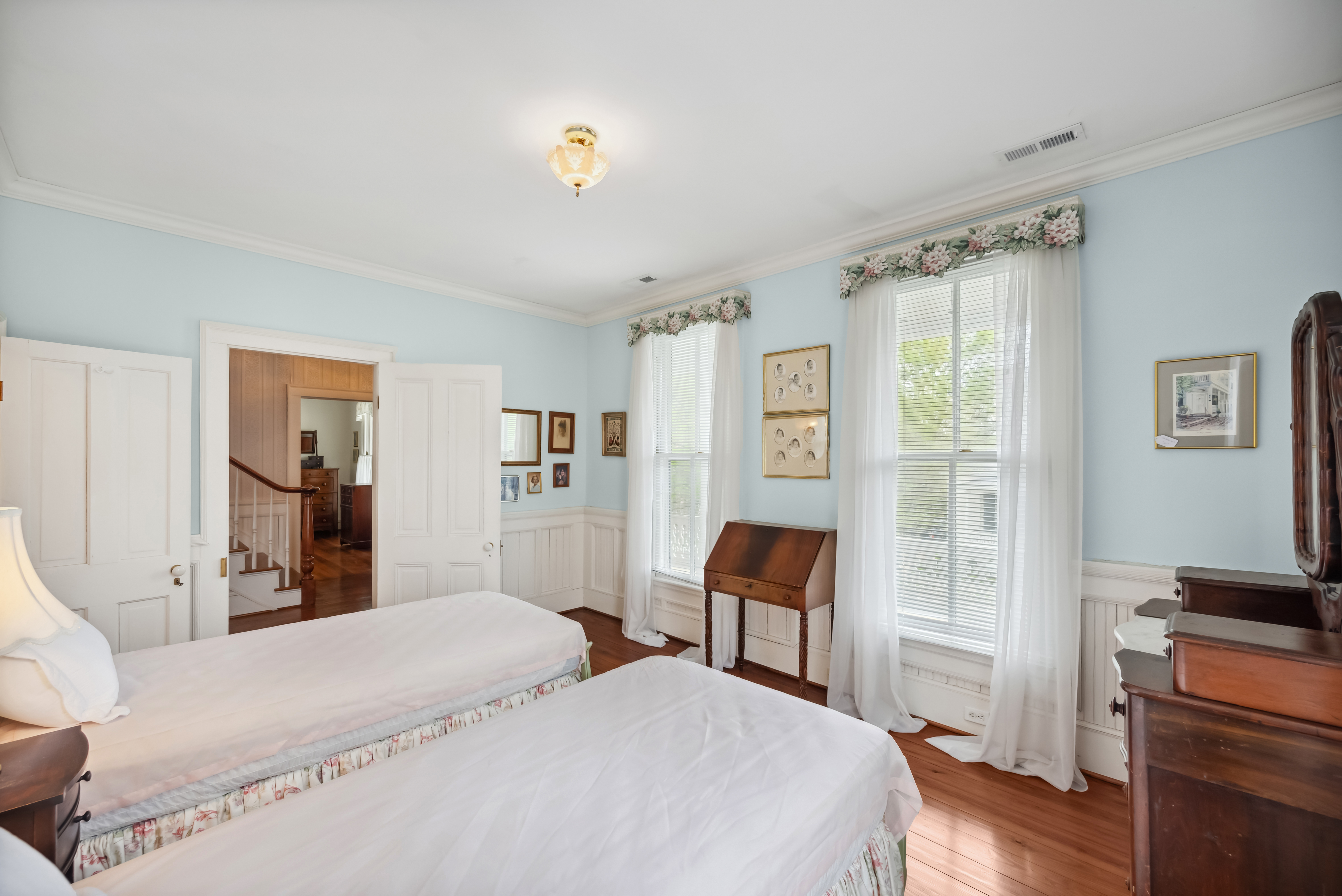  GRACIOUS HOME IN HISTORIC DISTRICT - 物件實景