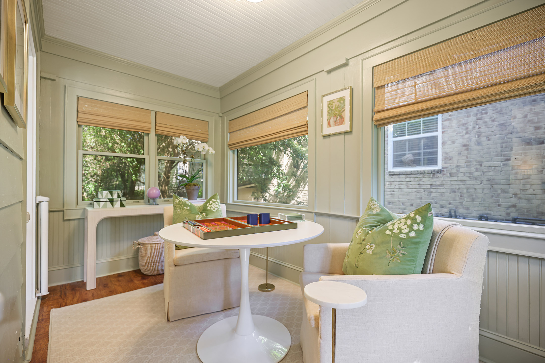  Charming Cottage in the Heart of Sought-after Peachtree Hills - 物件實景