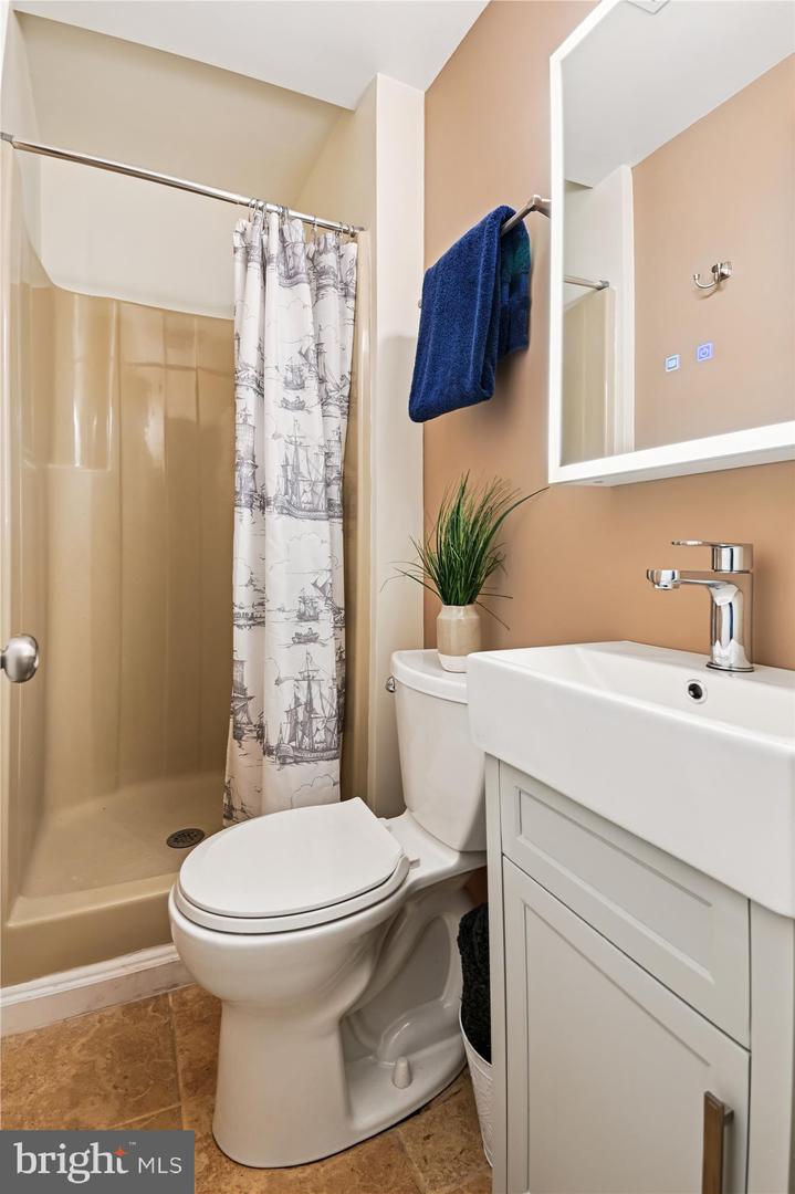 Crofton, Maryland, 21114, United States, 5 Bedrooms Bedrooms, ,4 BathroomsBathrooms,Residential,For Sale,1971690