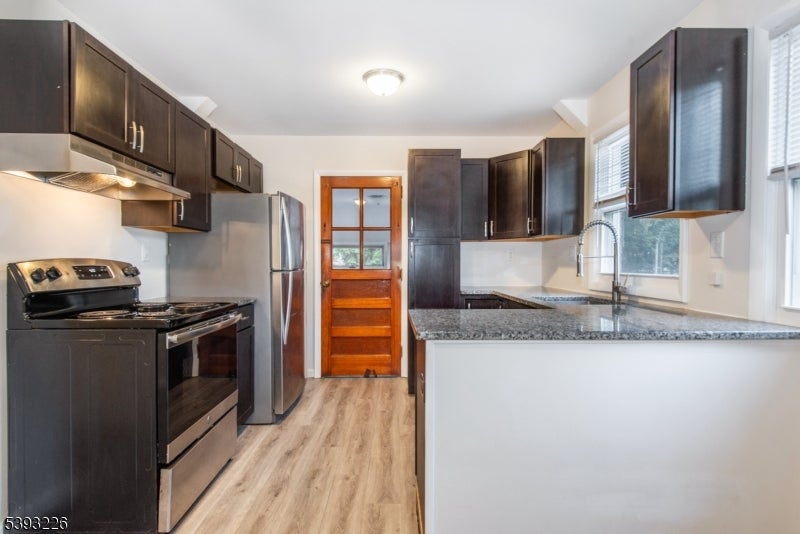 North Haledon Boro, New Jersey, 07508, United States, 5 Bedrooms Bedrooms, ,2 BathroomsBathrooms,Residential,For Sale,1976874