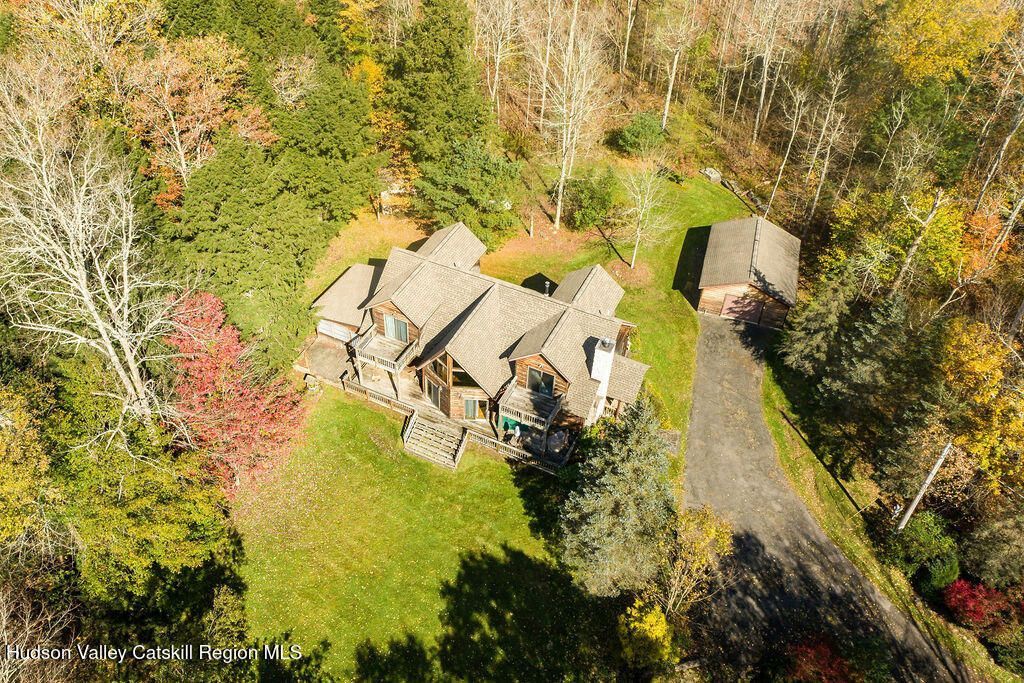 Highmount, New York, 12441, United States, 4 Bedrooms Bedrooms, ,3 BathroomsBathrooms,Residential,For Sale,1918667