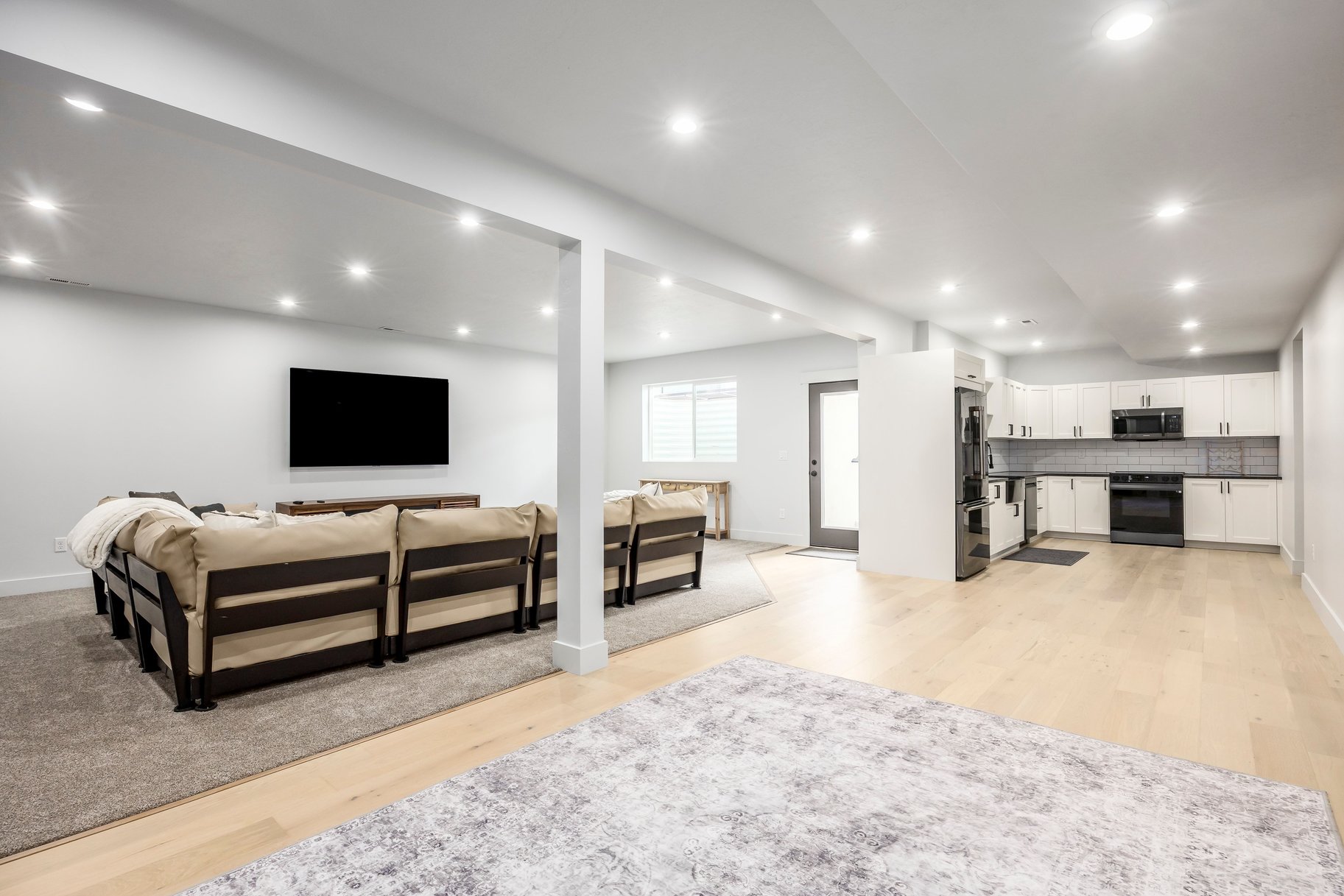  Luxury Inside and Out with Mountain Views - 物件實景