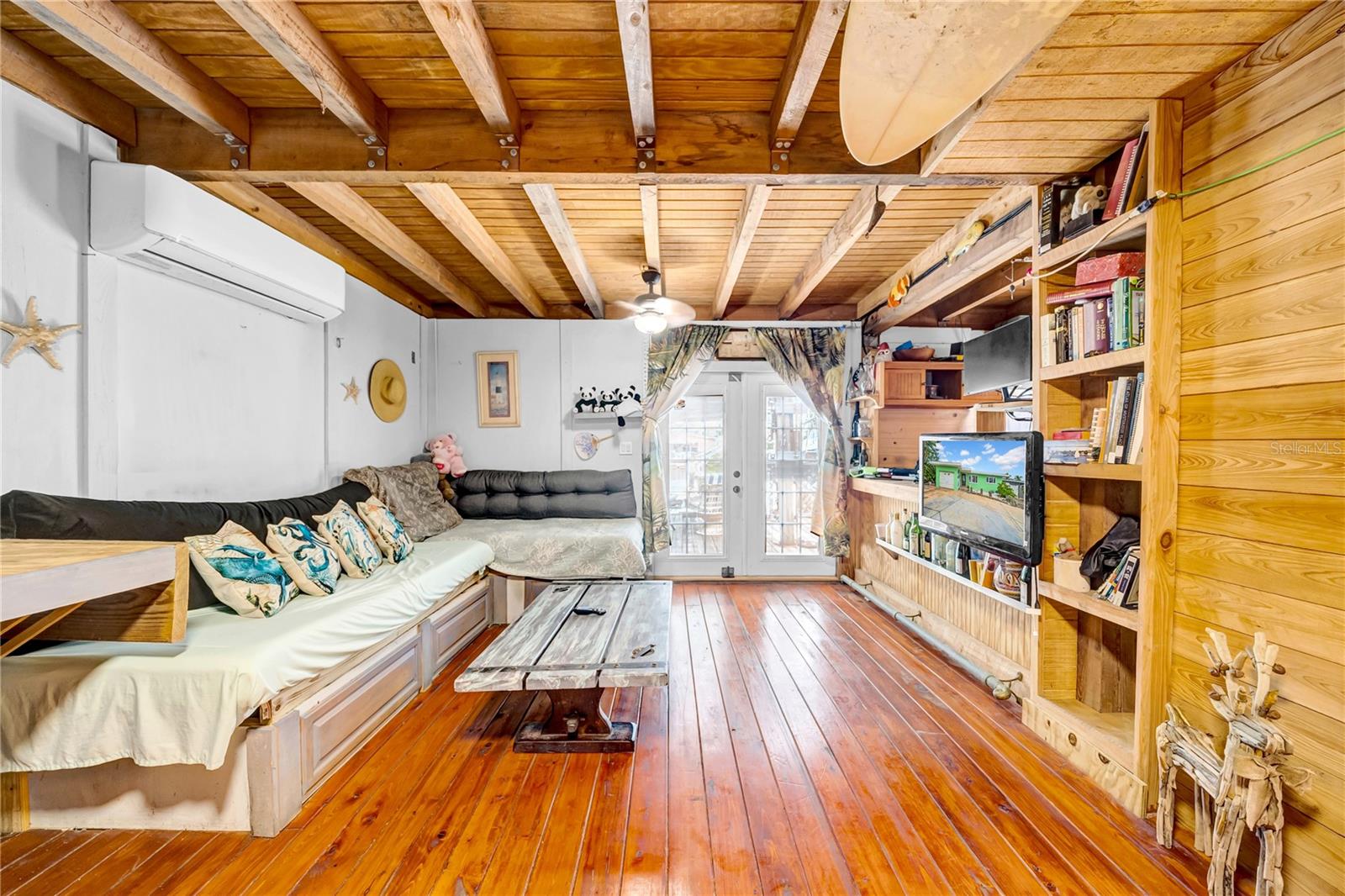 Redington Beach, Florida, 33708, United States, 2 Bedrooms Bedrooms, ,2 BathroomsBathrooms,Residential,For Sale,1978870