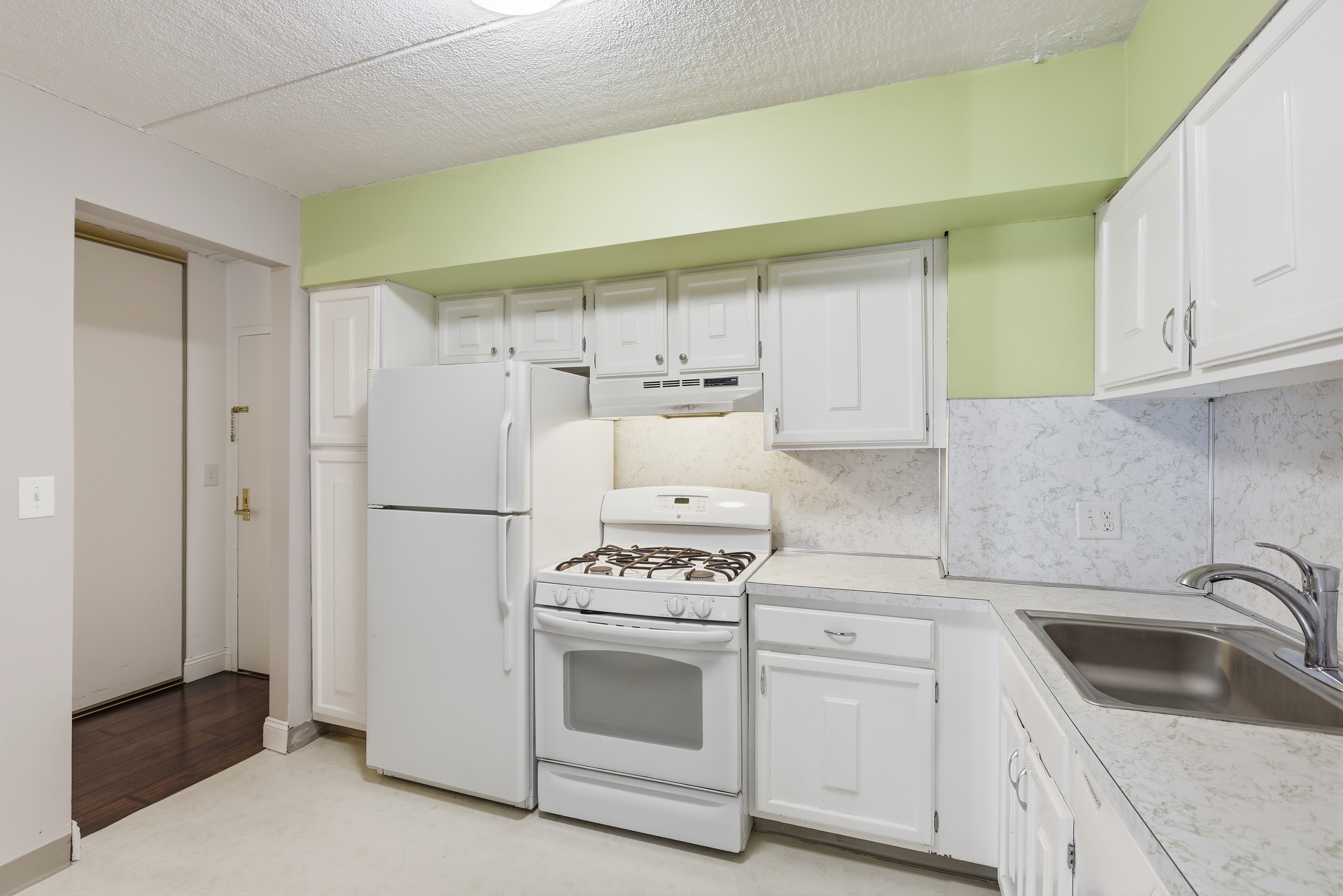  1500 Worcester Road, Framingham, MA 01702 - 物件實景