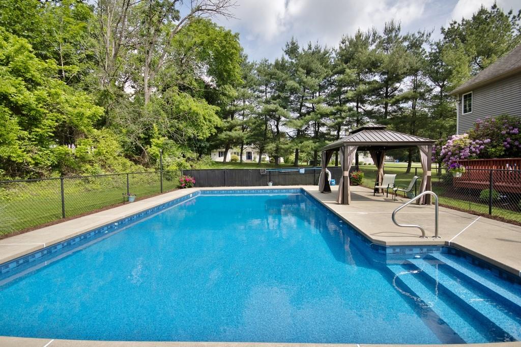 Florida, New York, 10921, United States, 4 Bedrooms Bedrooms, ,3 BathroomsBathrooms,Residential,For Sale,1944885