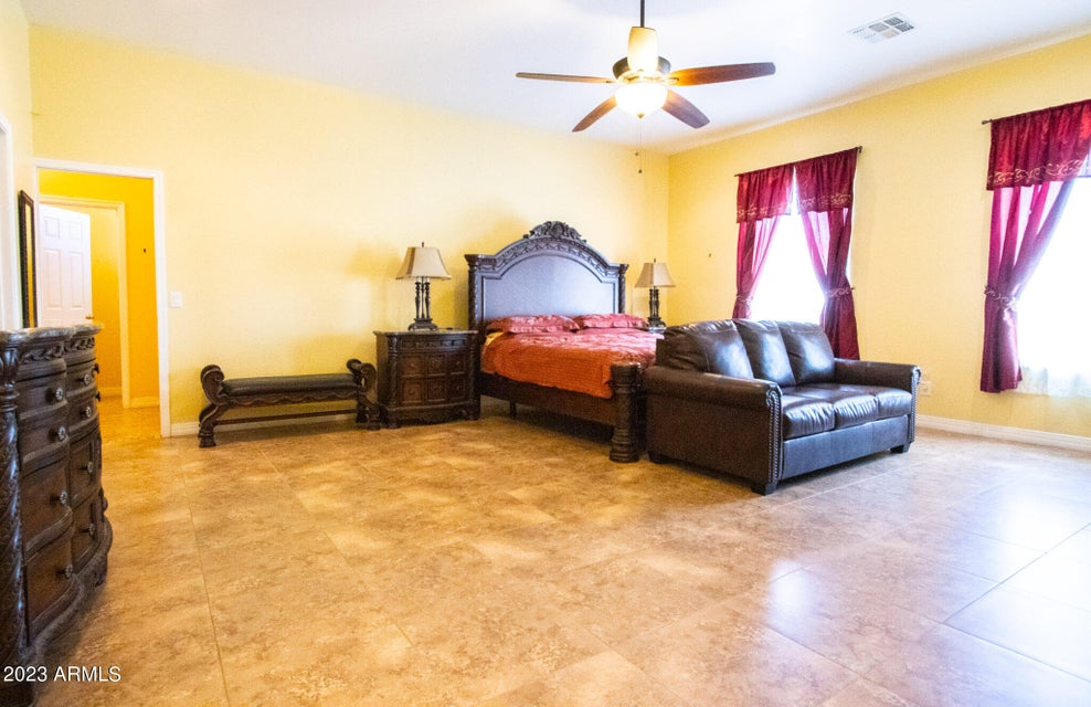 Witmann, Arizona, 85361, United States, 6 Bedrooms Bedrooms, ,3 BathroomsBathrooms,Residential,For Sale,1977429