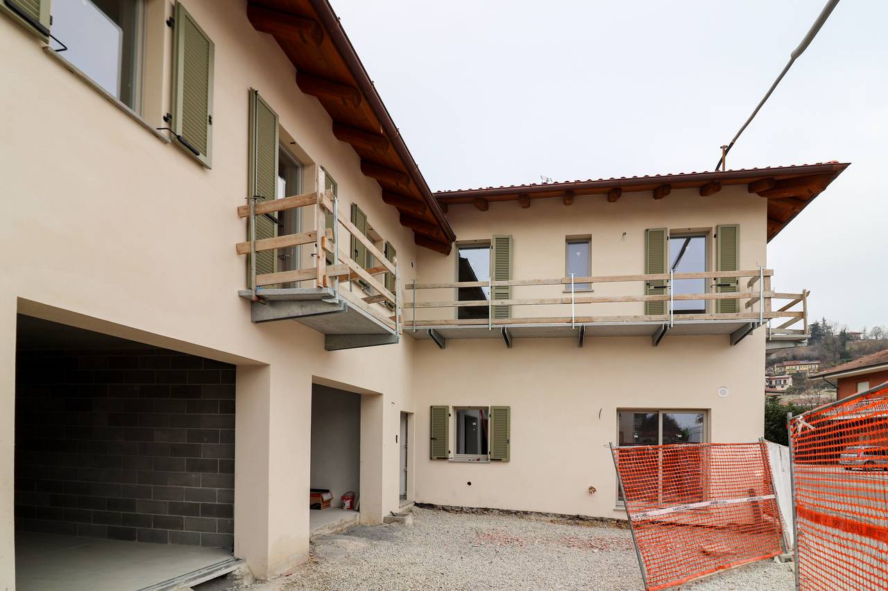 Via Mont?, Monforte d'Alba, Cuneo, 12065, IT, 5 Bedrooms Bedrooms, ,5 BathroomsBathrooms,Residential,For Sale,Via Mont?,1440823