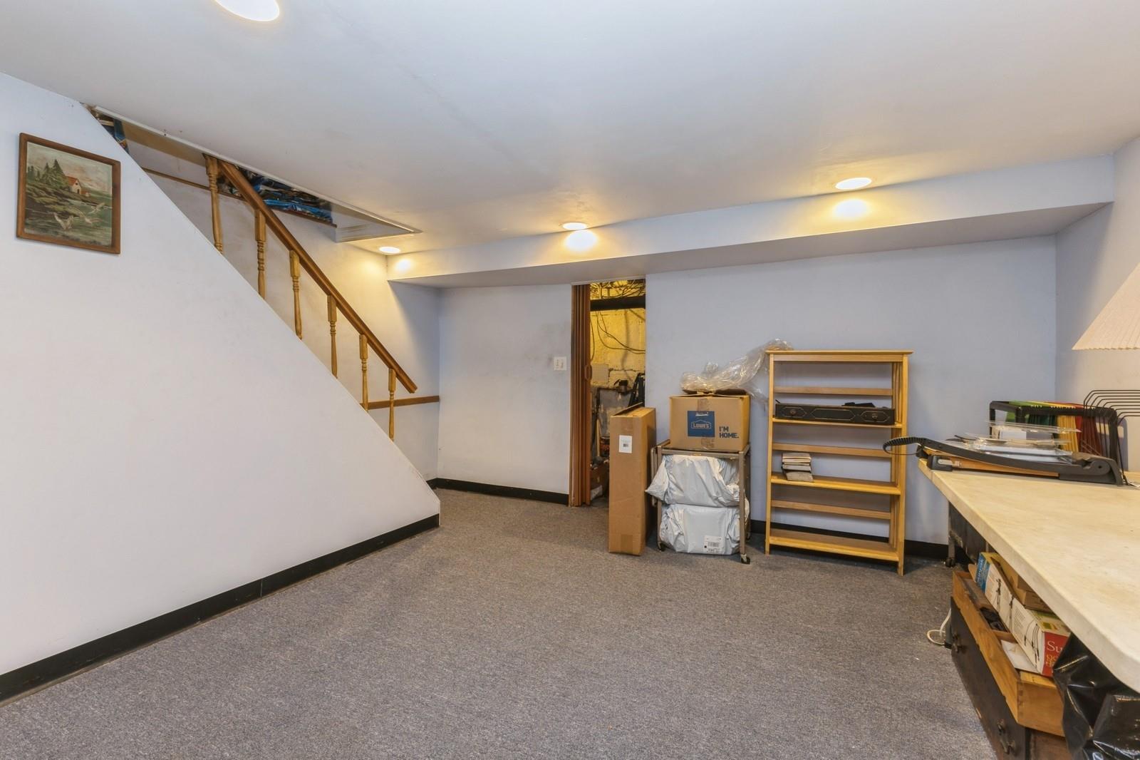 Beechhurst, New York, 11357, United States, 3 Bedrooms Bedrooms, ,2 BathroomsBathrooms,Residential,For Sale,1846806