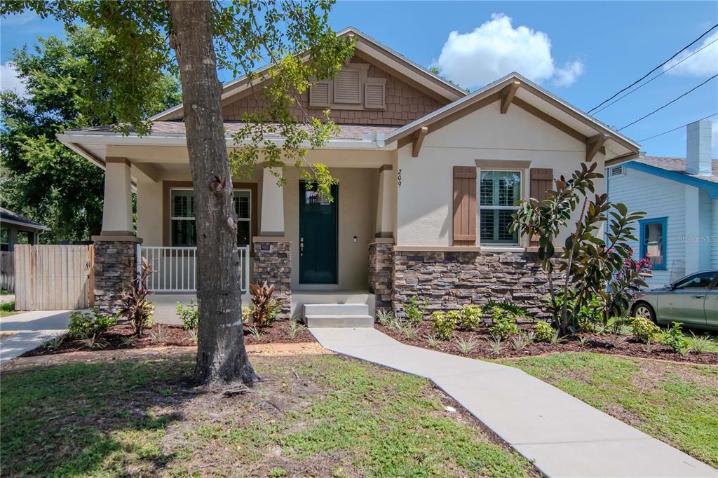 Tampa, Florida, 33604, United States, 3 Bedrooms Bedrooms, ,2 BathroomsBathrooms,Residential,For Sale,1912317