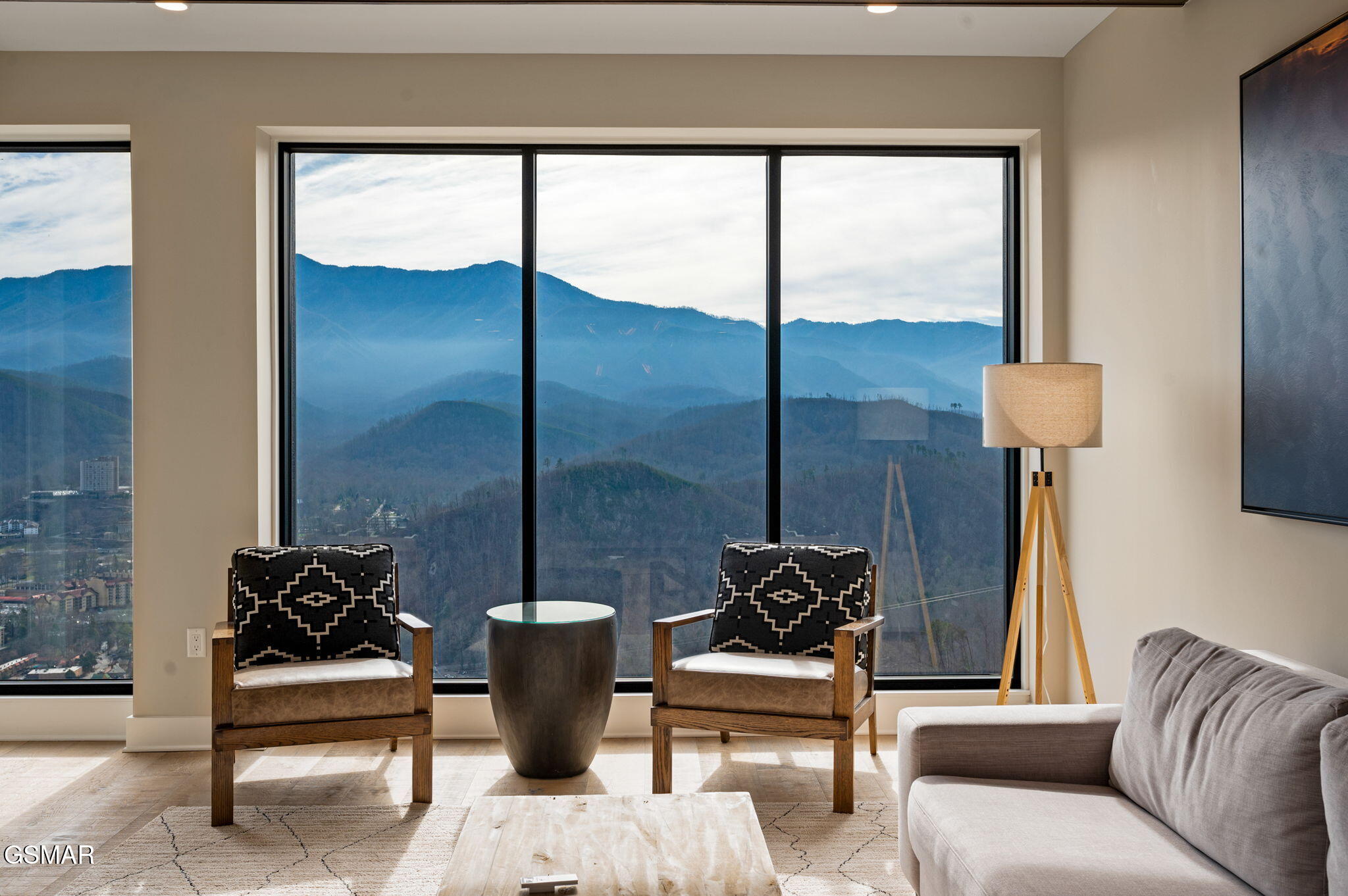 Gatlinburg, Tennessee, 37738, United States, 3 Bedrooms Bedrooms, ,4 BathroomsBathrooms,Residential,For Sale,1977552