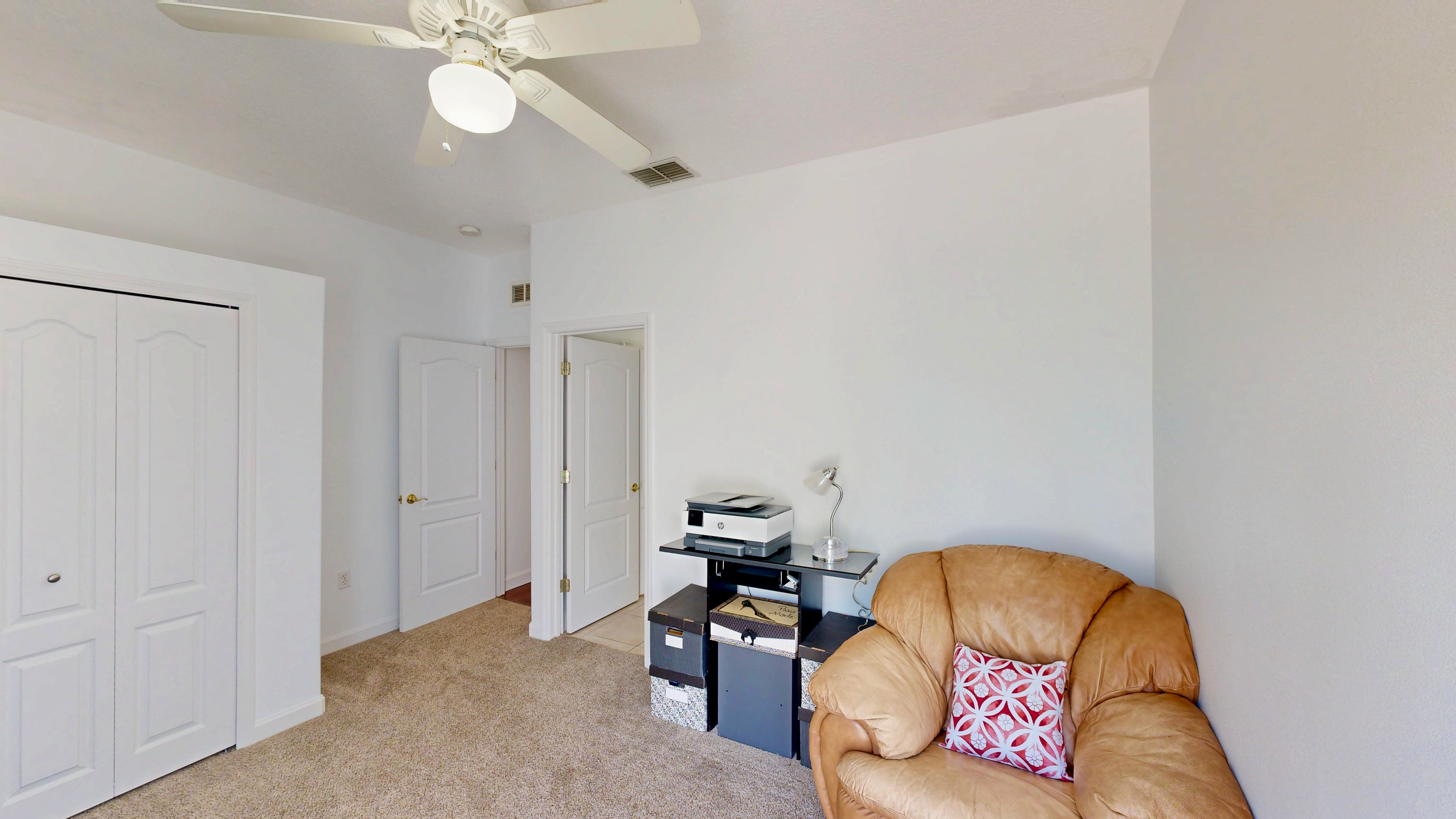 Oakland, Florida, 34760, United States, 4 Bedrooms Bedrooms, ,3 BathroomsBathrooms,Residential,For Sale,1828727