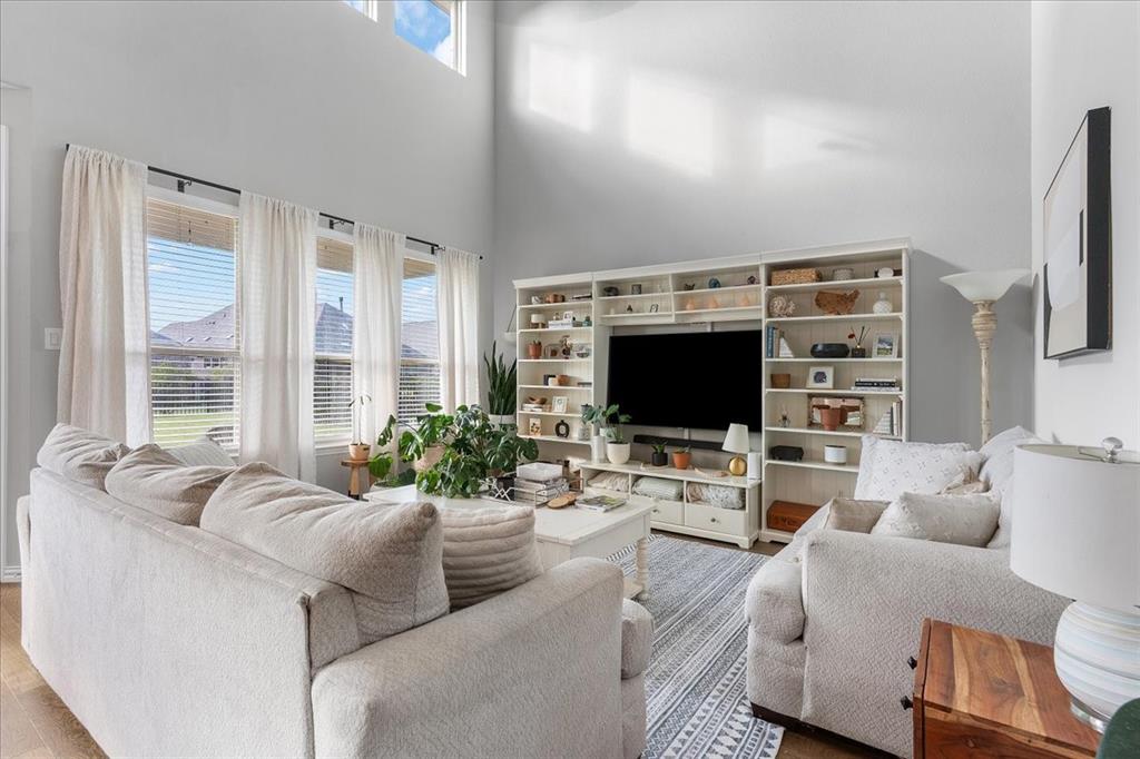 Heath, Texas, 75032, United States, 4 Bedrooms Bedrooms, ,3 BathroomsBathrooms,Residential,For Sale,1975406