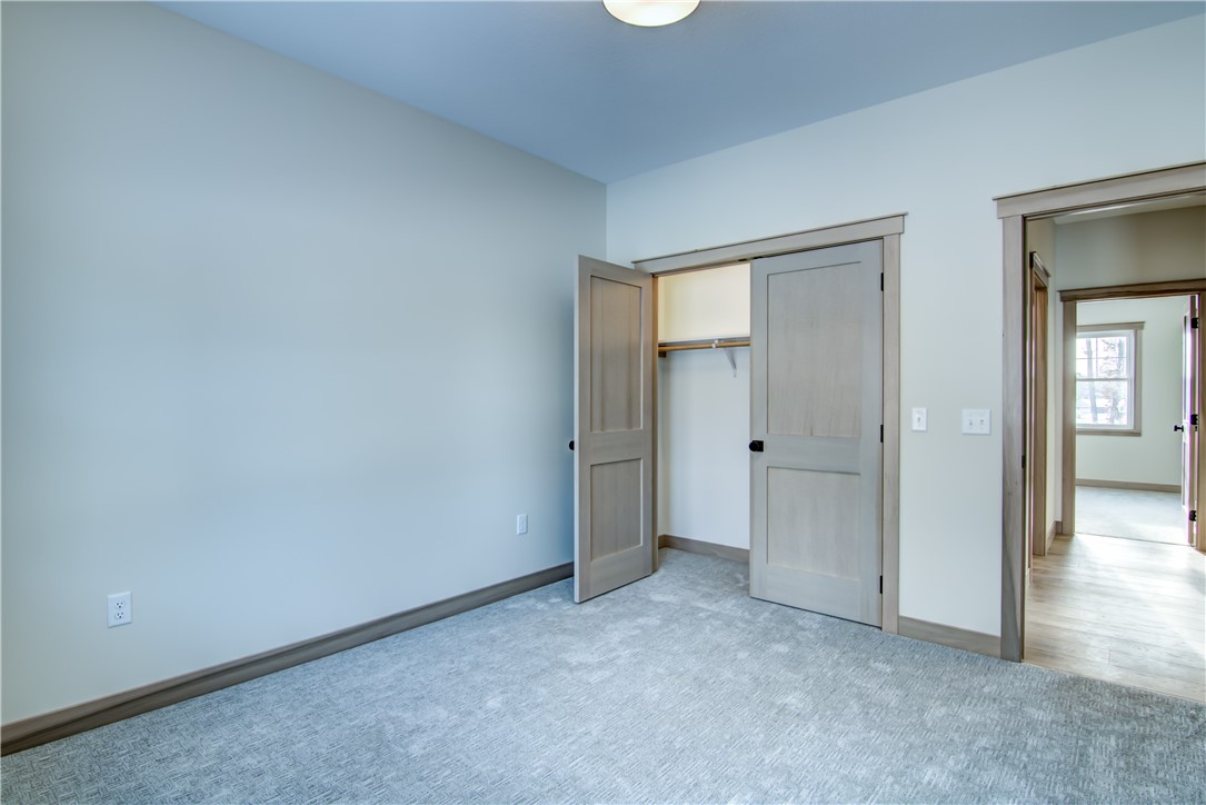 Eau Claire, Wisconsin, 54703, United States, 5 Bedrooms Bedrooms, ,3 BathroomsBathrooms,Residential,For Sale,1937821