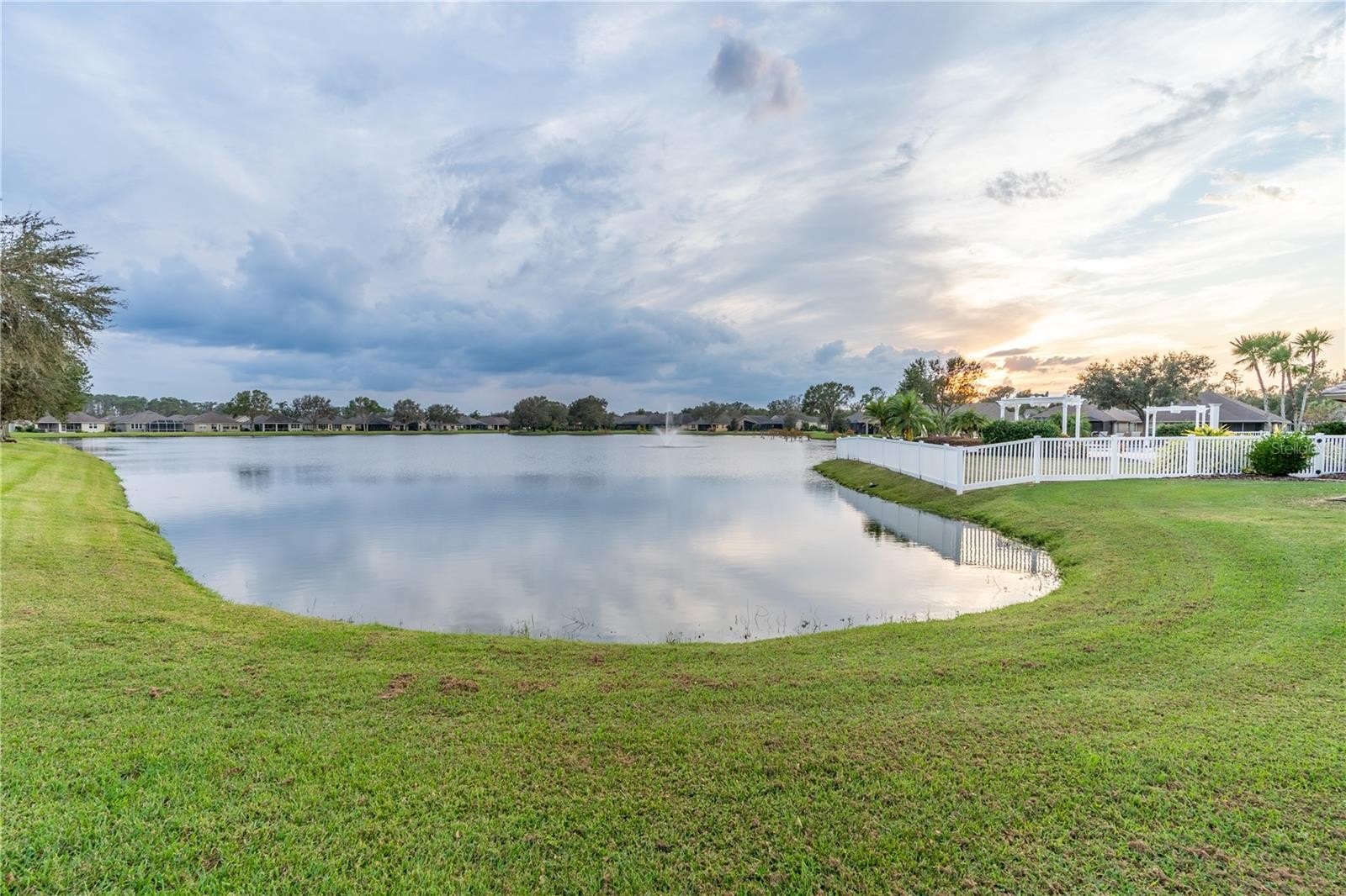 LAKELAND, Florida, 33810, United States, 3 Bedrooms Bedrooms, ,2 BathroomsBathrooms,Residential,For Sale,1978410