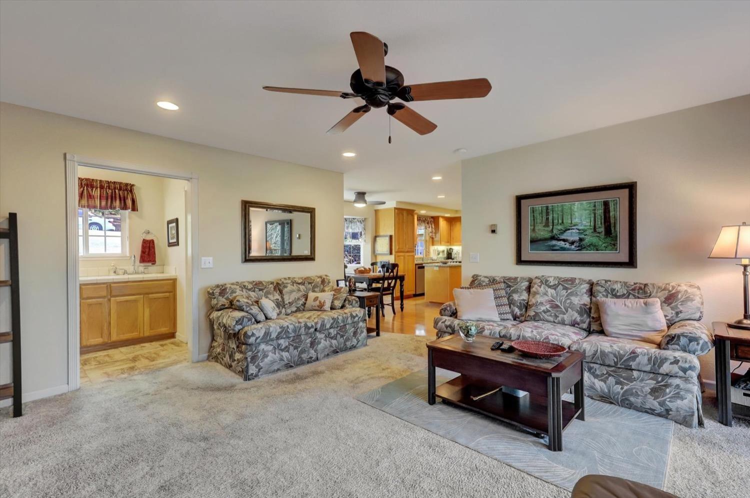 Grass Valley, California, 95949, United States, 3 Bedrooms Bedrooms, ,3 BathroomsBathrooms,Residential,For Sale,1840908