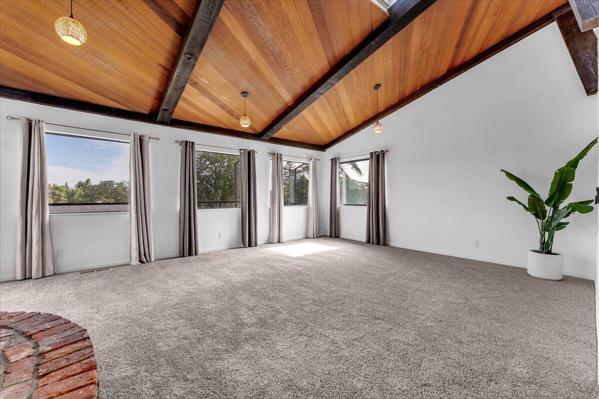 Redding, California, 96001, United States, 4 Bedrooms Bedrooms, ,3 BathroomsBathrooms,Residential,For Sale,1948468