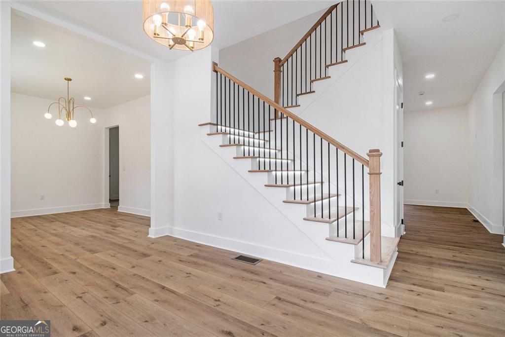 Dawsonville, Georgia, 30534, United States, 5 Bedrooms Bedrooms, ,7 BathroomsBathrooms,Residential,For Sale,1952234