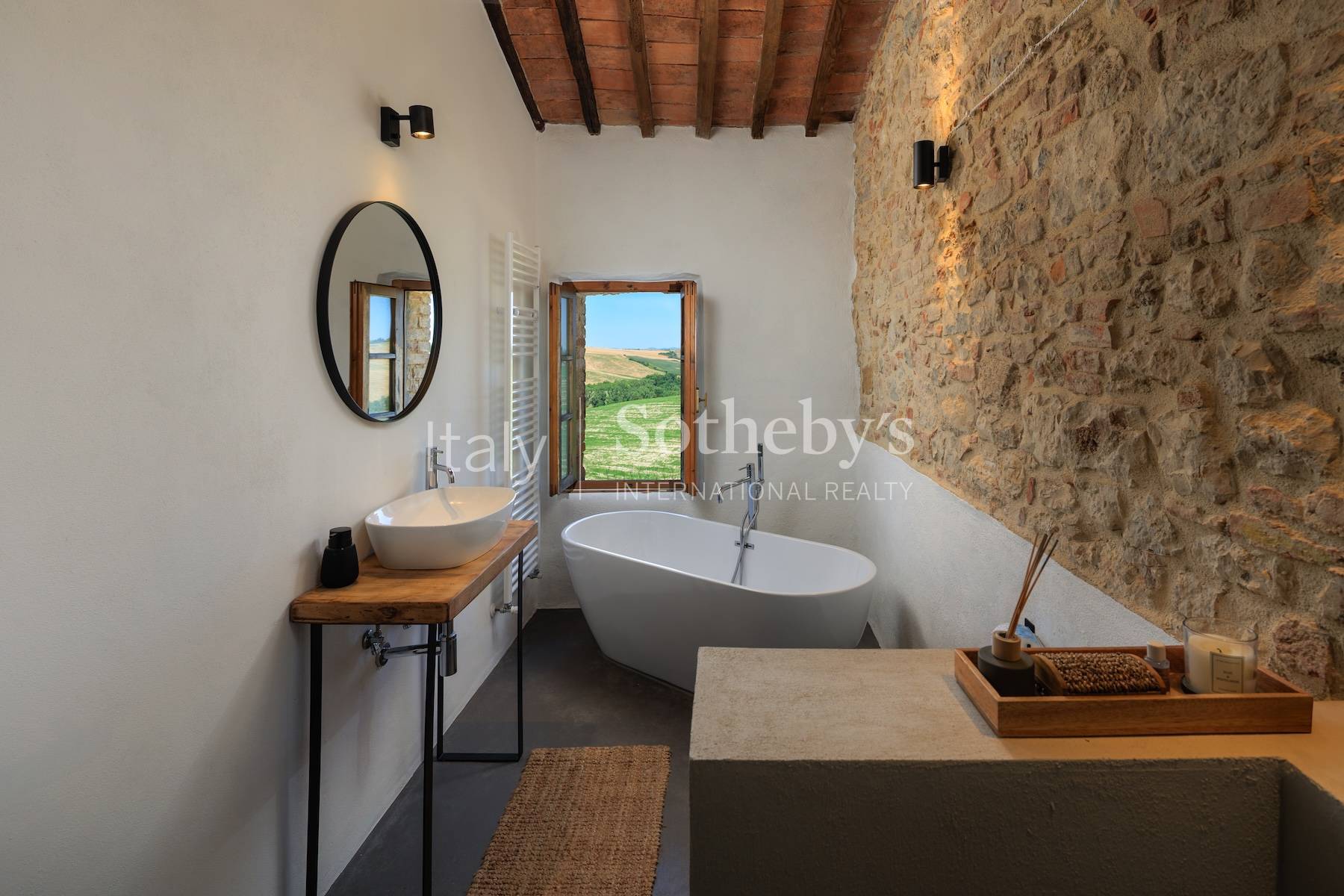  Prestigious estate with historic hamlet and winery - 物件實景
