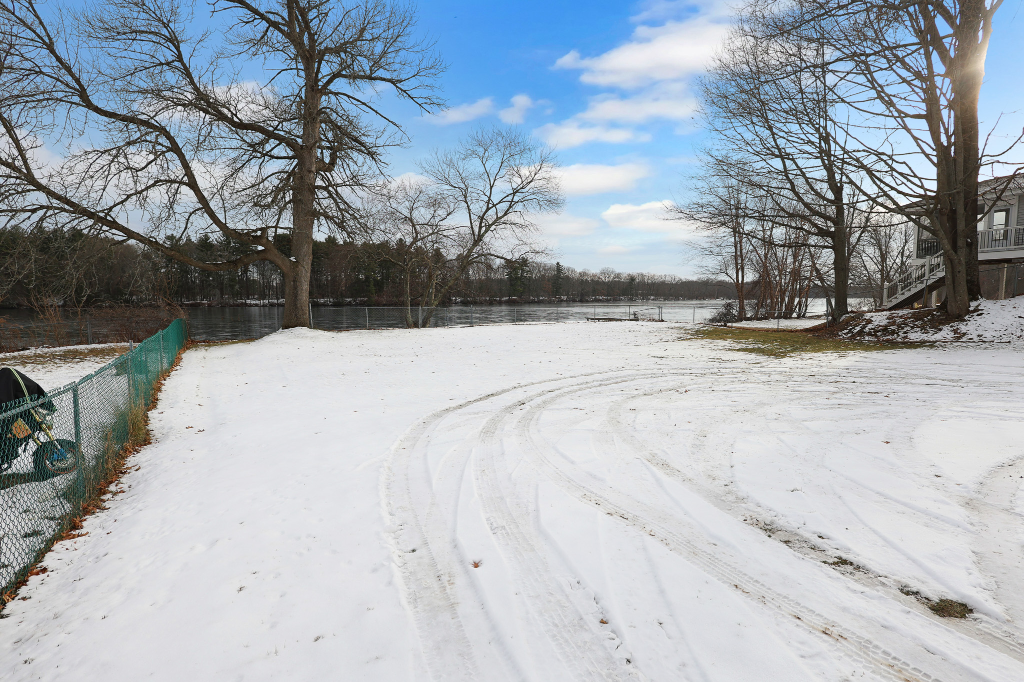 Methuen, Massachusetts, 01844, United States, 3 Bedrooms Bedrooms, ,2 BathroomsBathrooms,Residential,For Sale,2005366