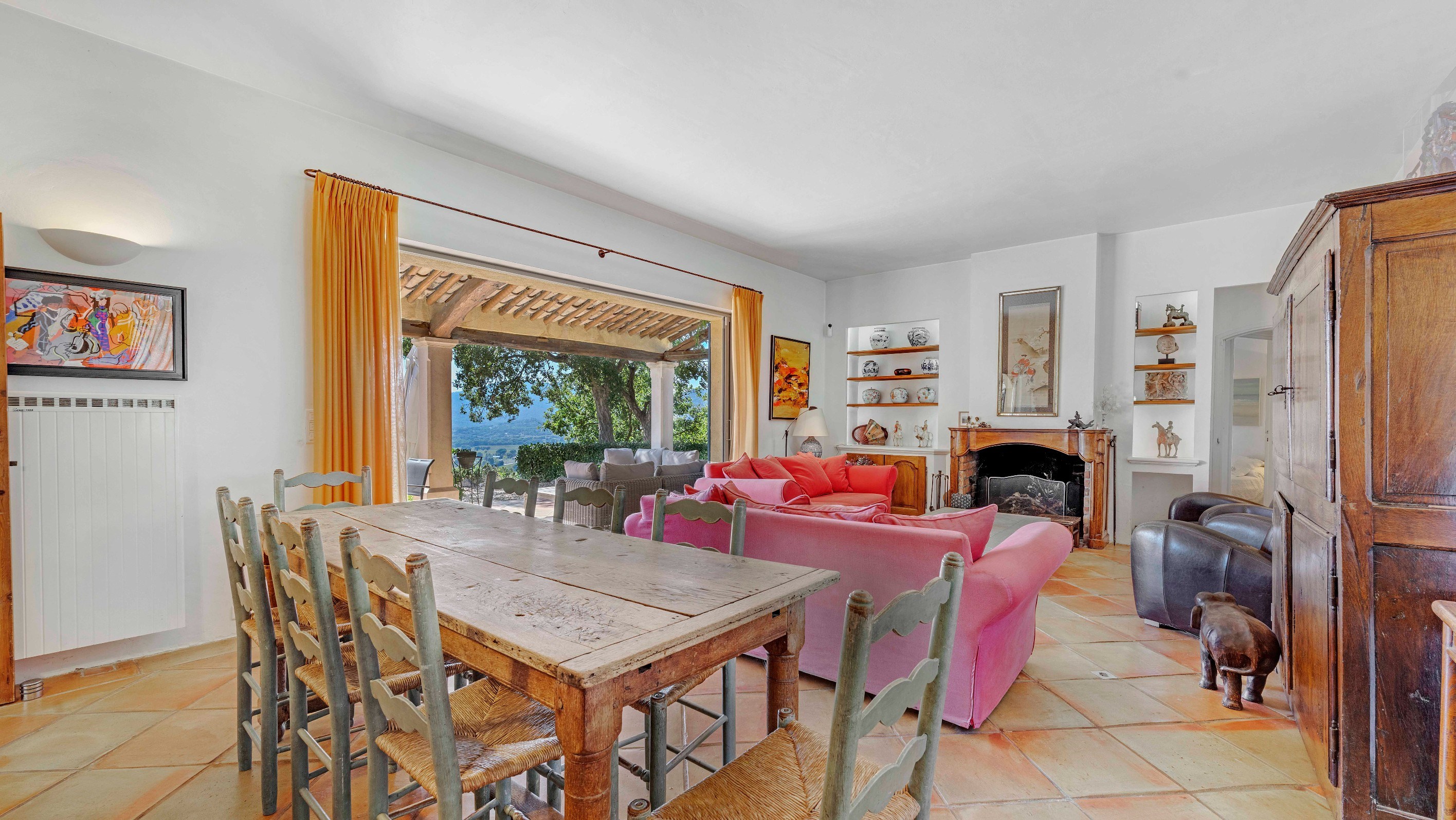  Luxury provençal property for sale near Sainte-Maxime and Saint-Tropez - 物件實景