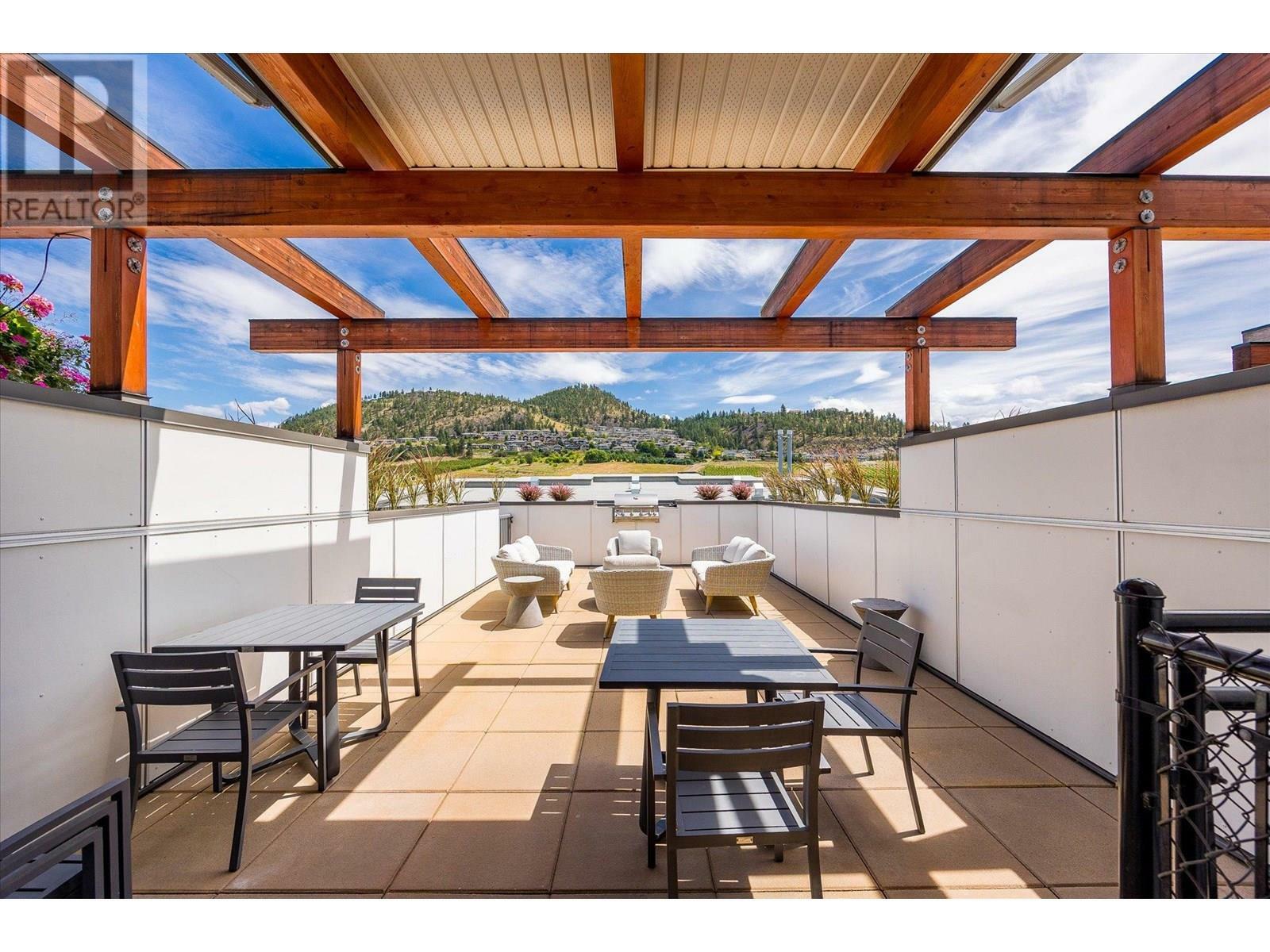 KELOWNA, British Columbia, V1V 2E6, CA, 2 Bedrooms Bedrooms, ,2 BathroomsBathrooms,Residential,For Sale,1961044