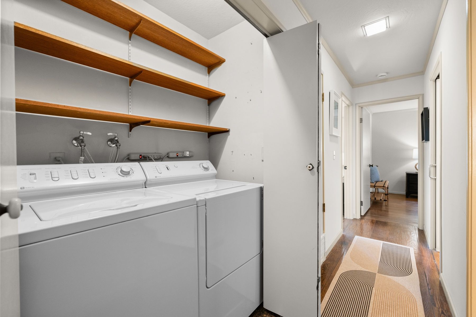  Mid-Century Design and Natural Tranquility in San Rafael’s West End - 物件實景