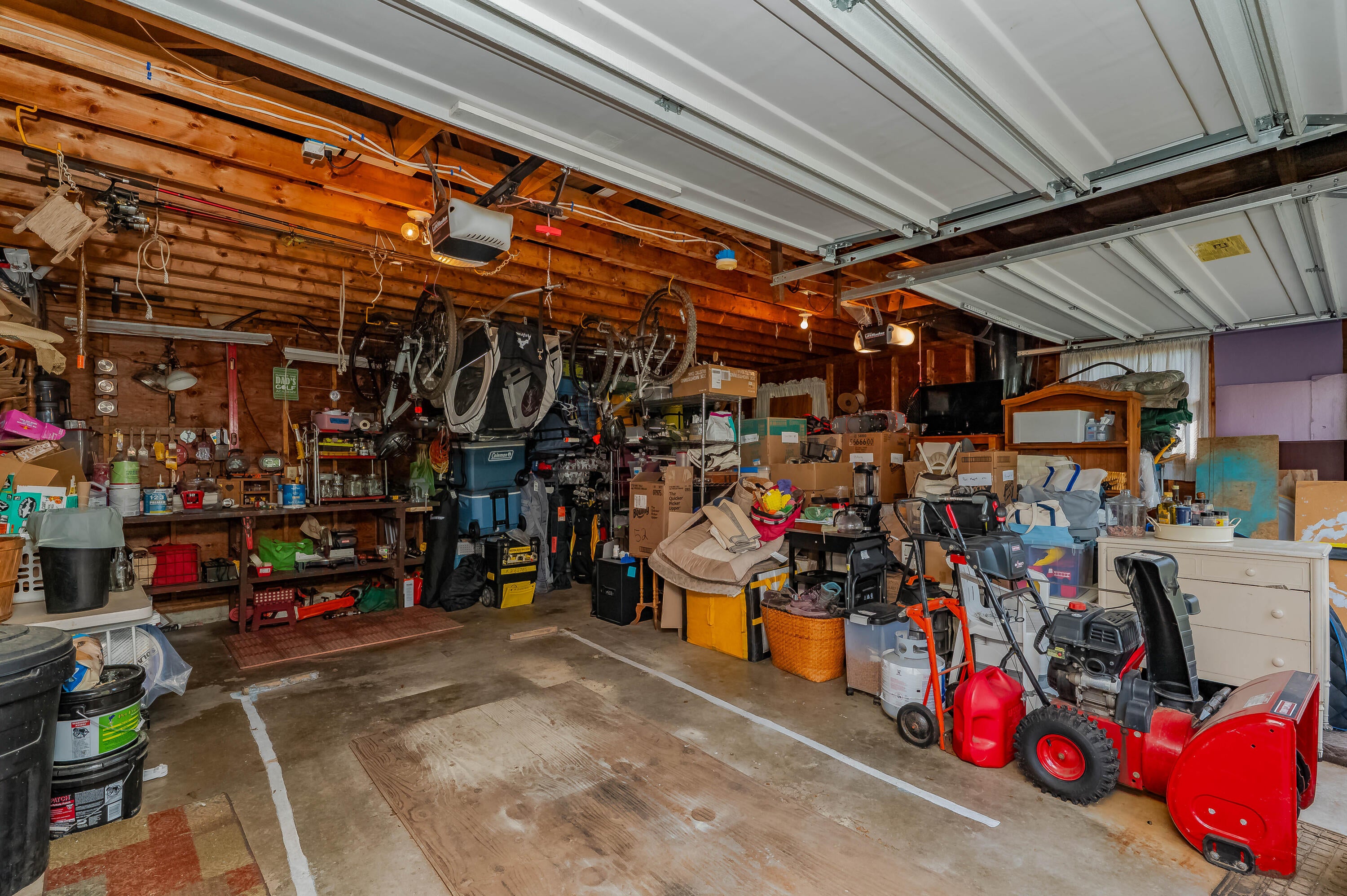 Eliot, Maine, 03903, United States, 2 Bedrooms Bedrooms, ,1 BathroomBathrooms,Residential,For Sale,1887837
