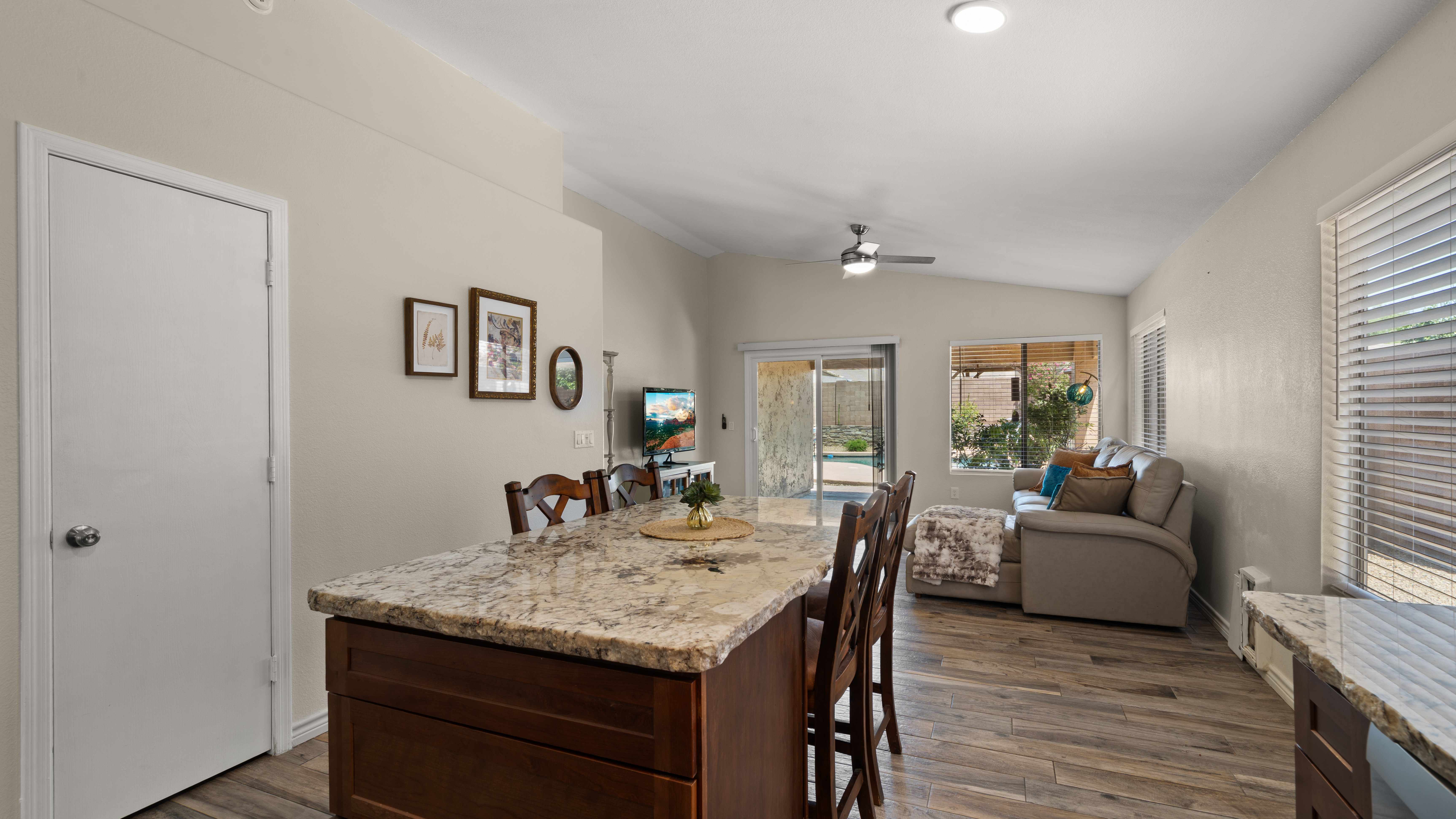  4820 E Melinda Ln¦Phoenix, AZ - 物件實景
