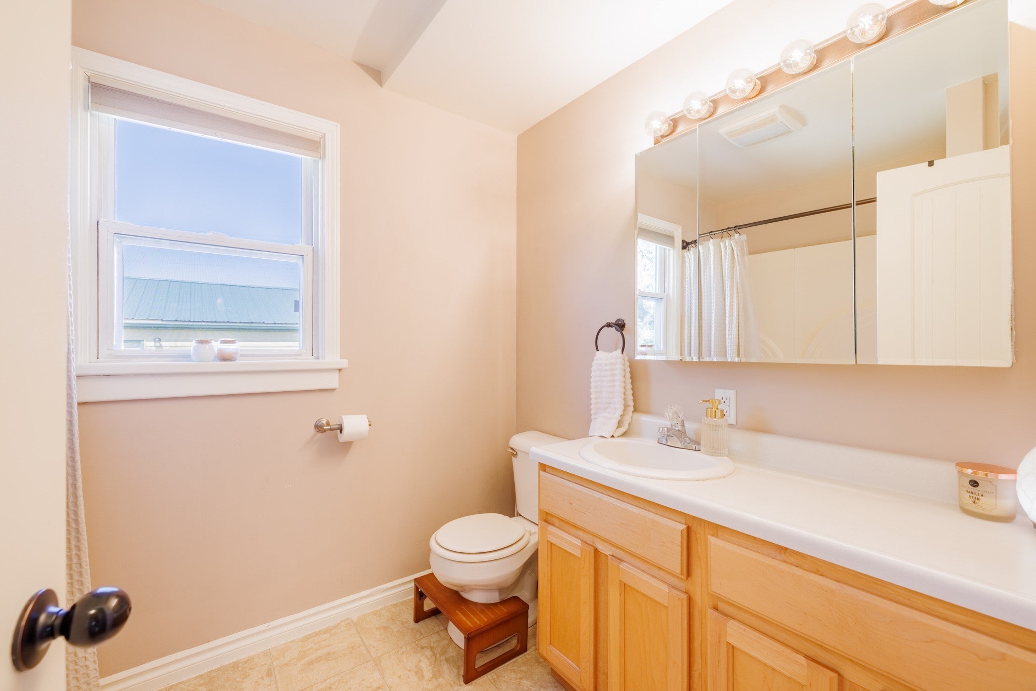 Helena, Montana, 59602, United States, 3 Bedrooms Bedrooms, ,2 BathroomsBathrooms,Residential,For Sale,1837520