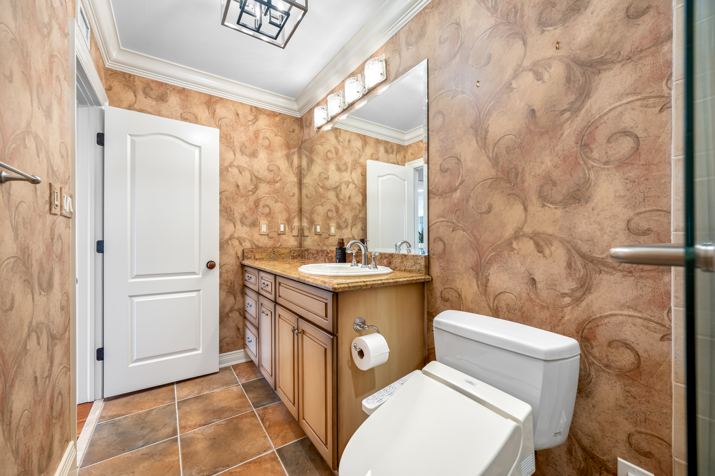 Treasure Island, Florida, 33706, United States, 2 Bedrooms Bedrooms, ,4 BathroomsBathrooms,Residential,For Sale,1830470
