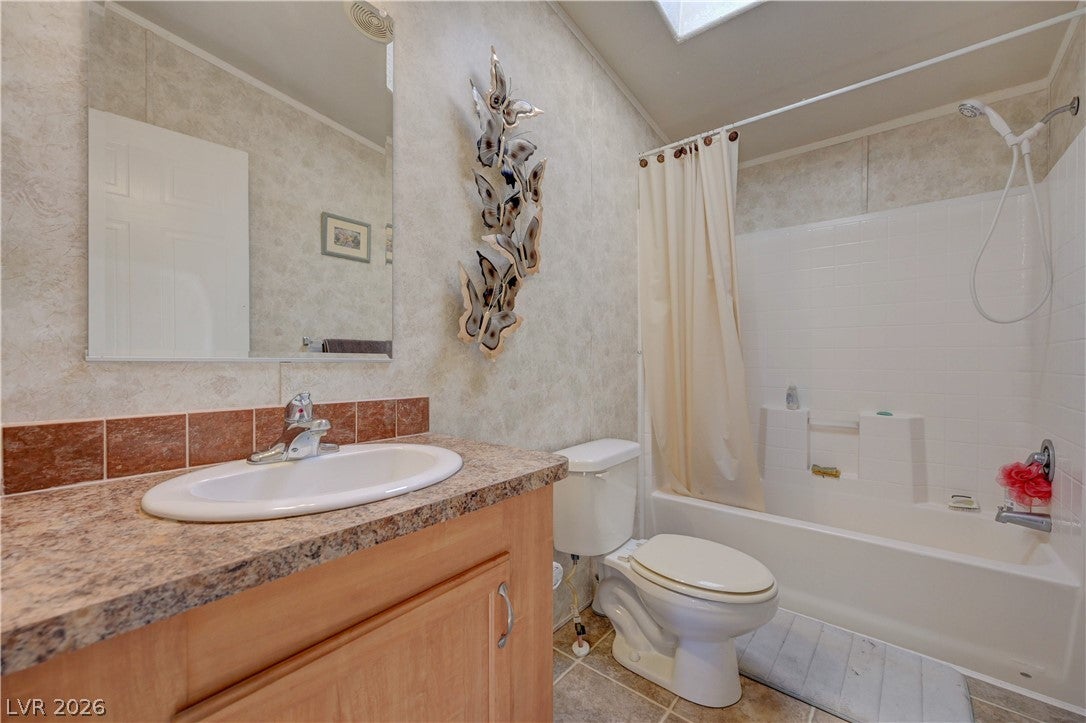 Las Vegas, Nevada, 89161, United States, 3 Bedrooms Bedrooms, ,2 BathroomsBathrooms,Residential,For Sale,2032219