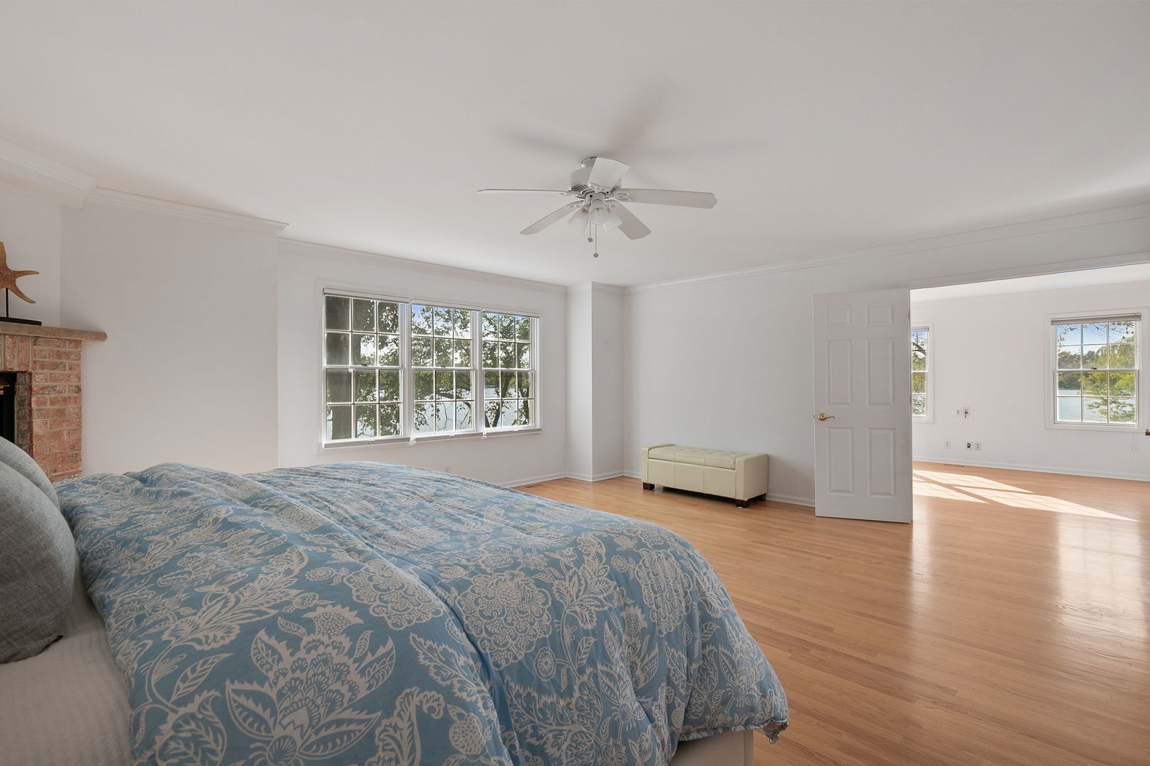 Grayslake, Illinois, 60030, United States, 4 Bedrooms Bedrooms, ,3 BathroomsBathrooms,Residential,For Sale,1992794