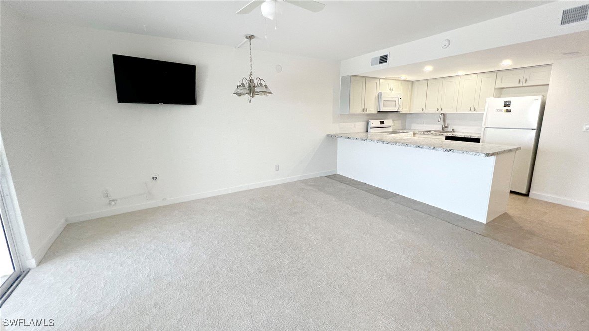 Fort Myers Beach, Florida, 33931, United States, 1 Bedroom Bedrooms, ,1 BathroomBathrooms,Residential,For Sale,1920869